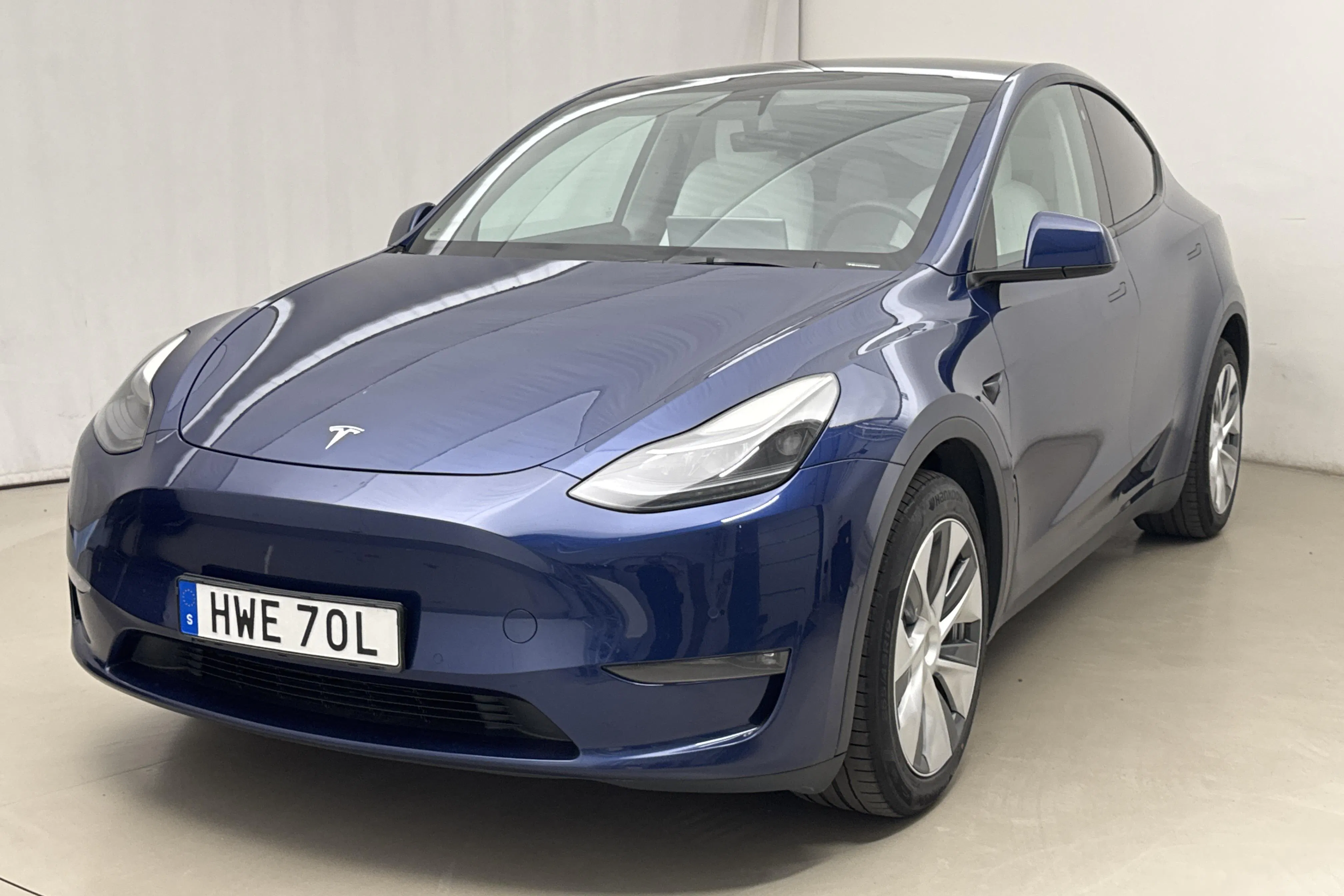 Presentation photo 1 of 21: Tesla Model Y Long Range Dual Motor AWD - 67 660 km - Automatic - blue - 2021