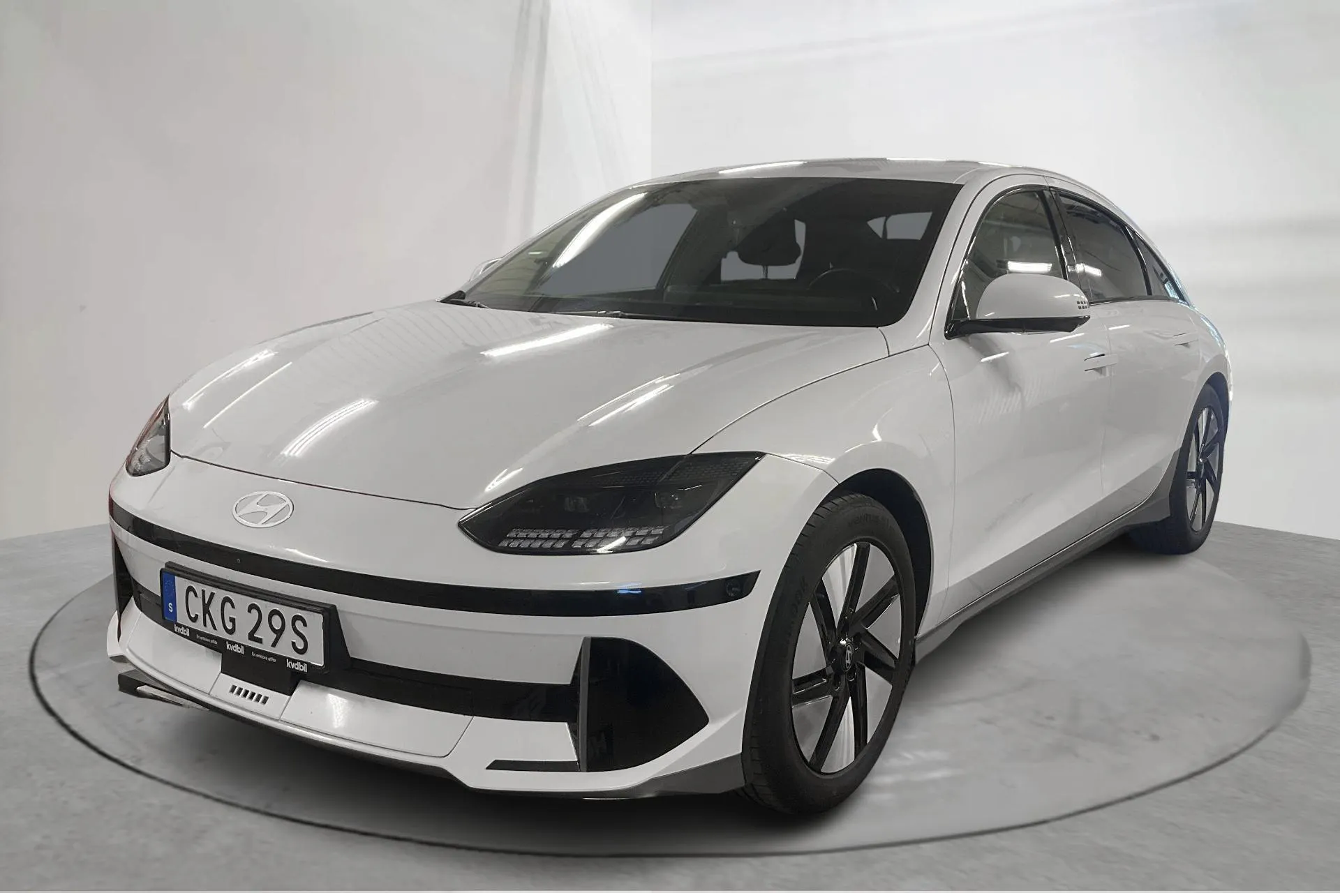 Presentation photo 1 of 20: Hyundai IONIQ 6 77kWh AWD (325hk) - 75 930 km - Automatic - white - 2023