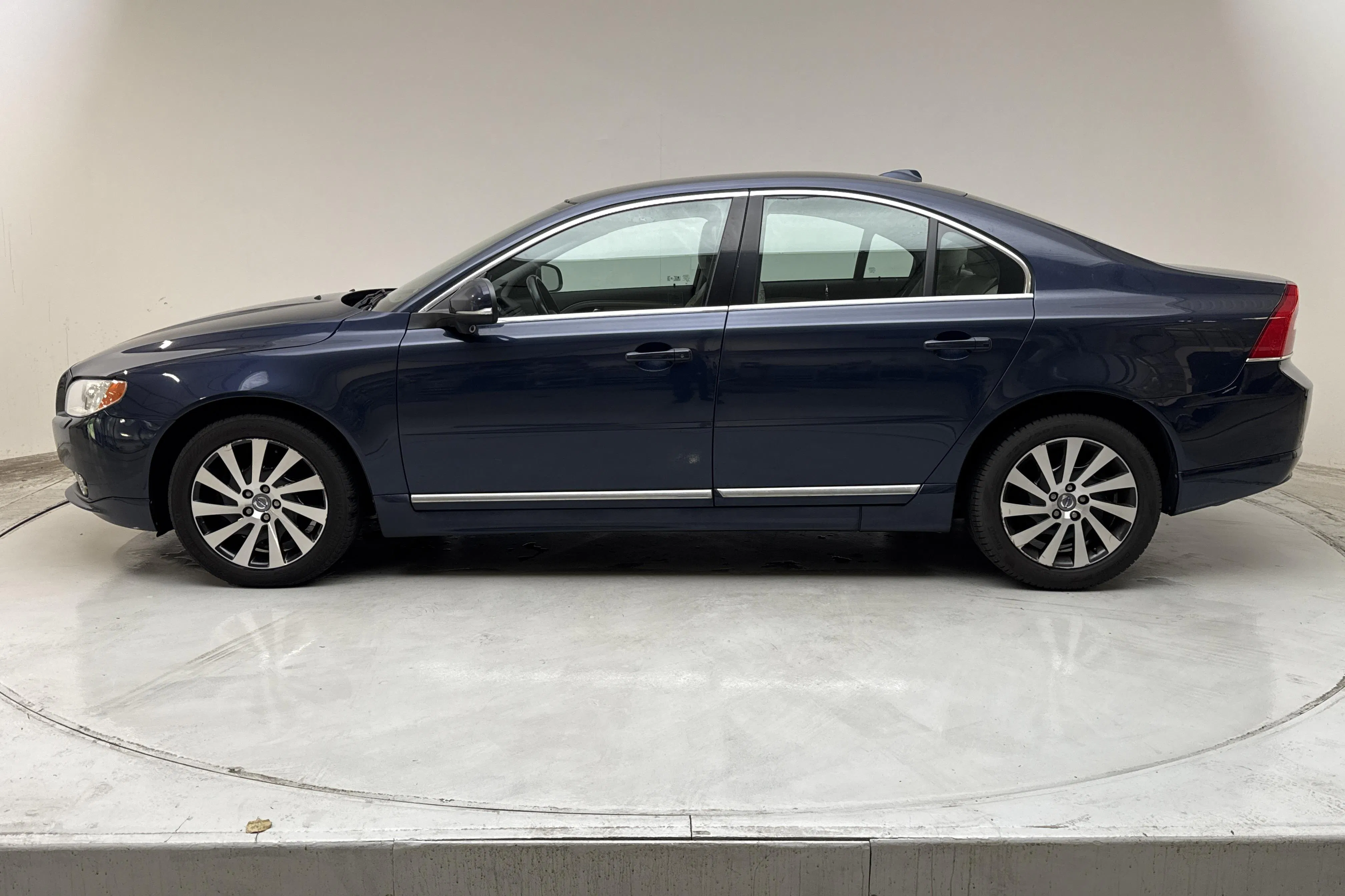 Presentation photo 2 of 13: Volvo S80 D4 (163hk) - 242 460 km - Manual - blue - 2013