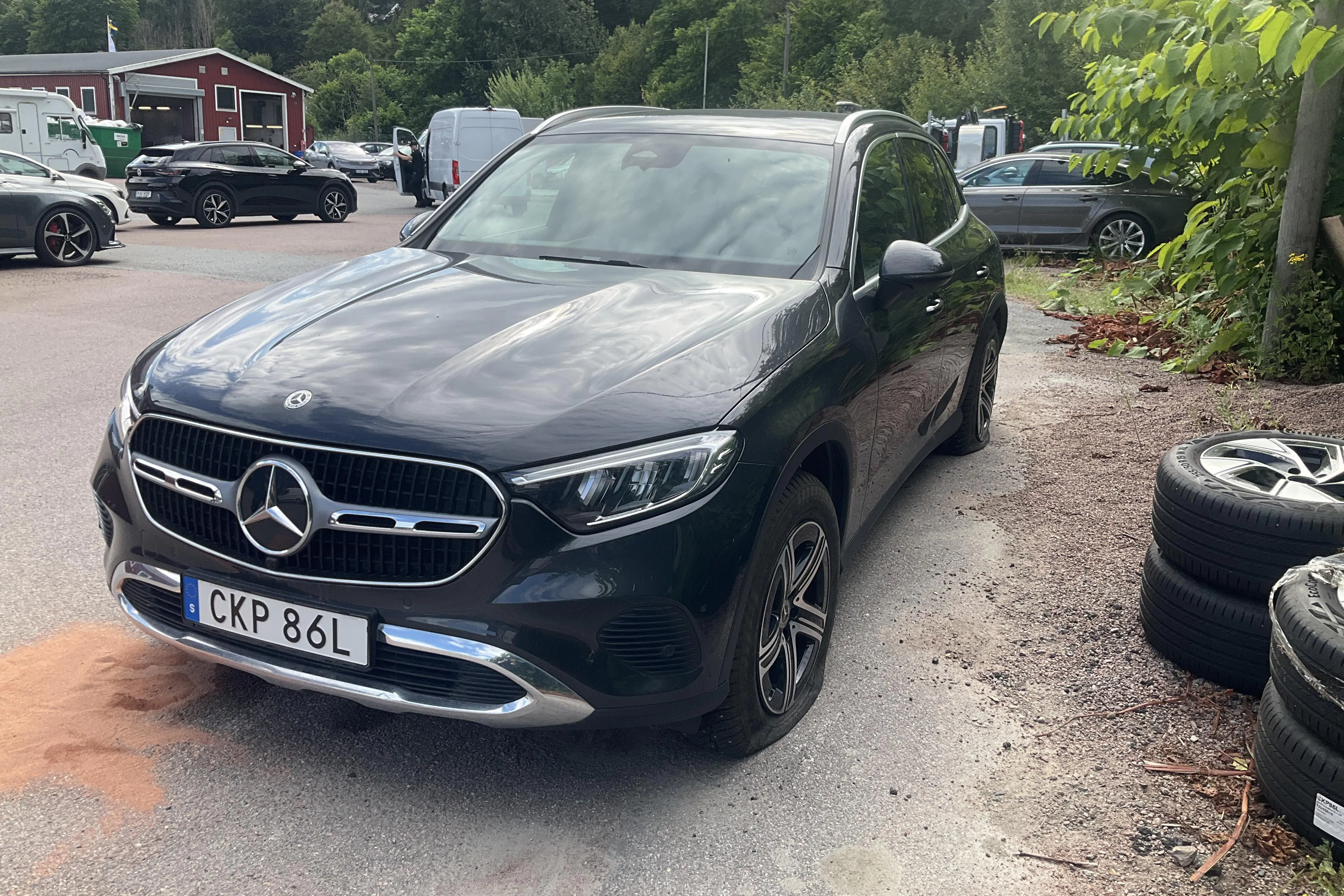 Presentationsfoto 1 av 13: Mercedes GLC 300 e 4MATIC X254 (313hk) - 0 mil - Automat - grå - 2024