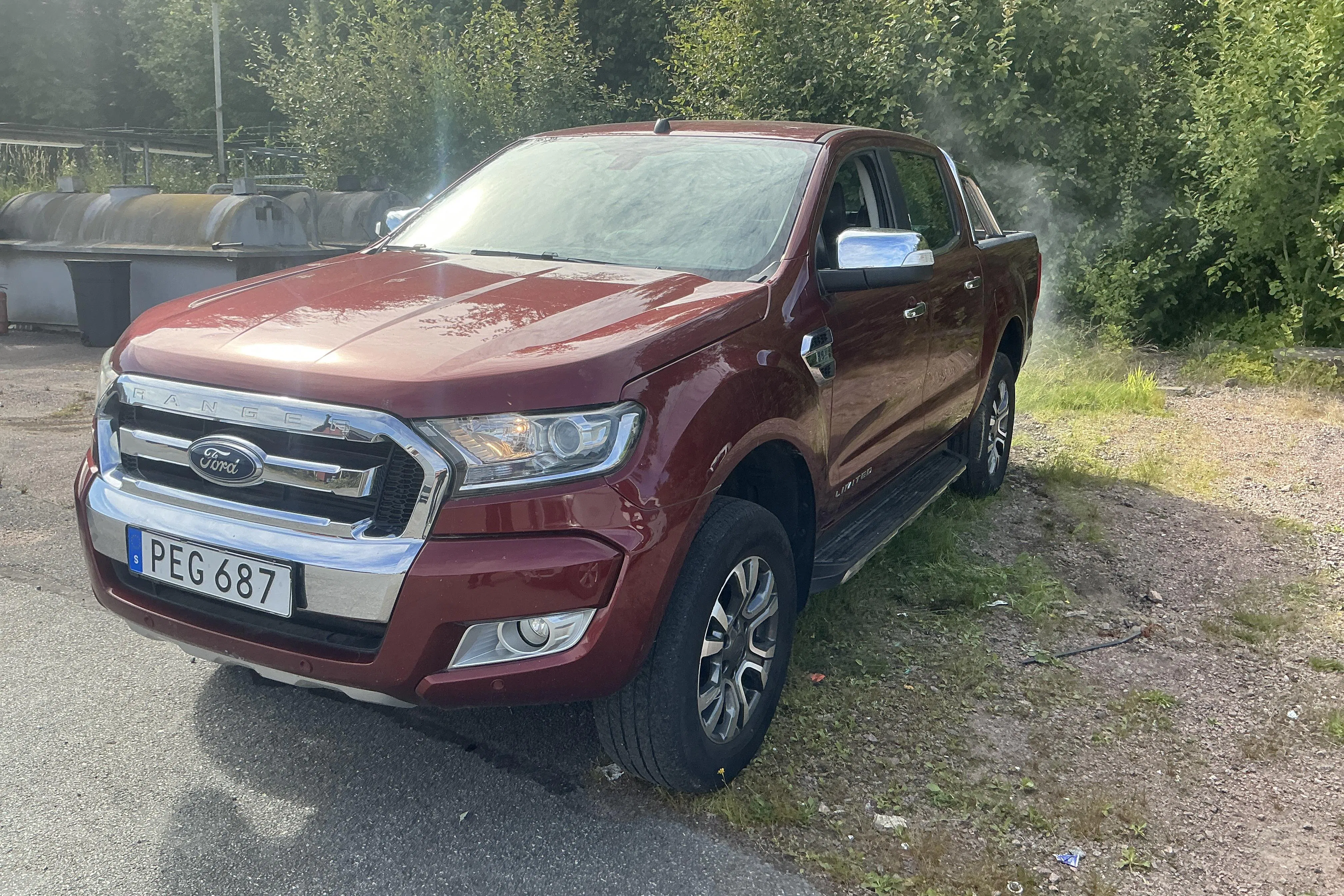 Presentationsfoto 1 av 13: Ford Ranger 3.2 TDCi 4WD (200hk) - 18 430 mil - Automat - röd - 2017