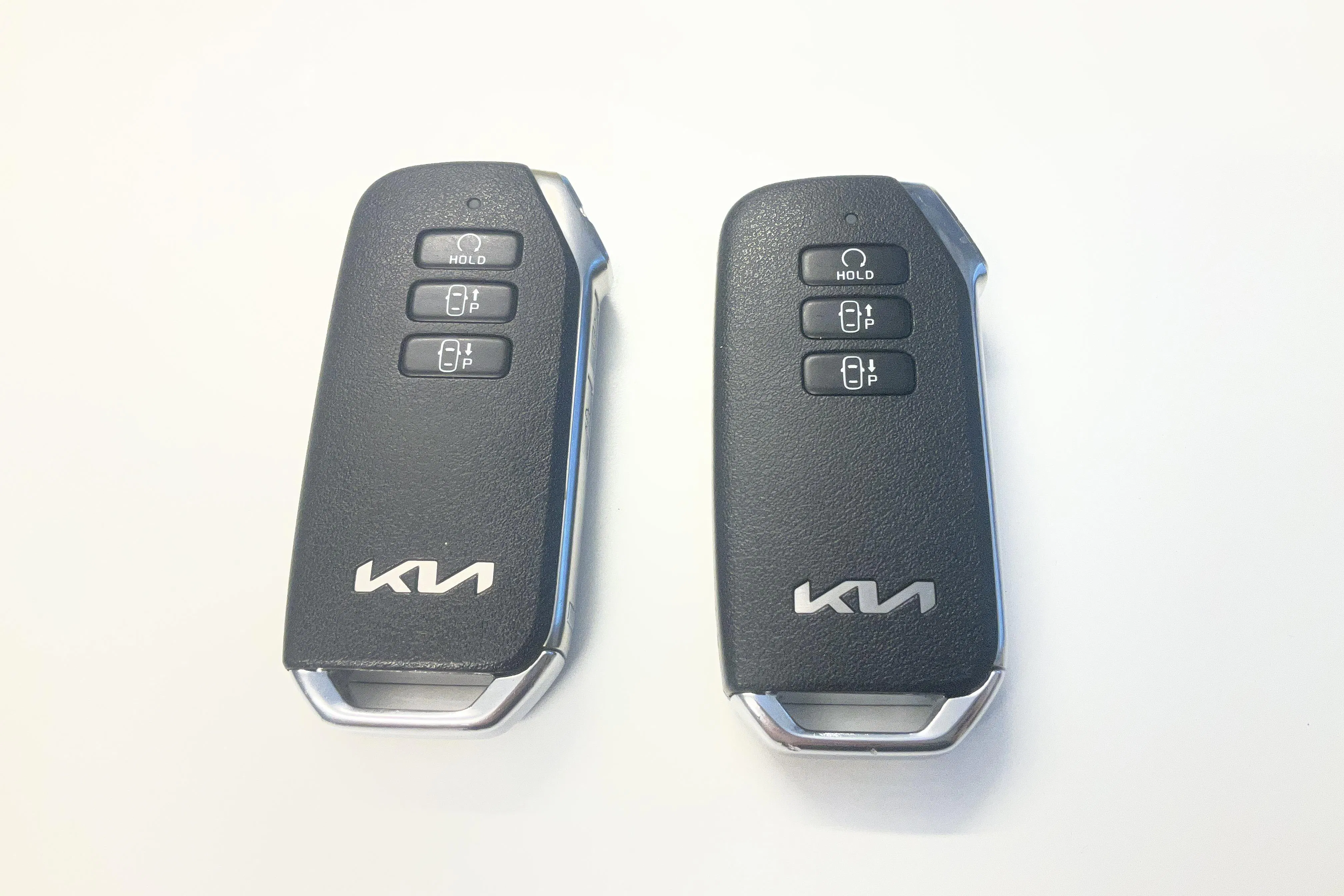 Presentation photo 22 of 22: KIA Sportage PHEV AWD (265hk) - 50 070 km - Automatic - white - 2025