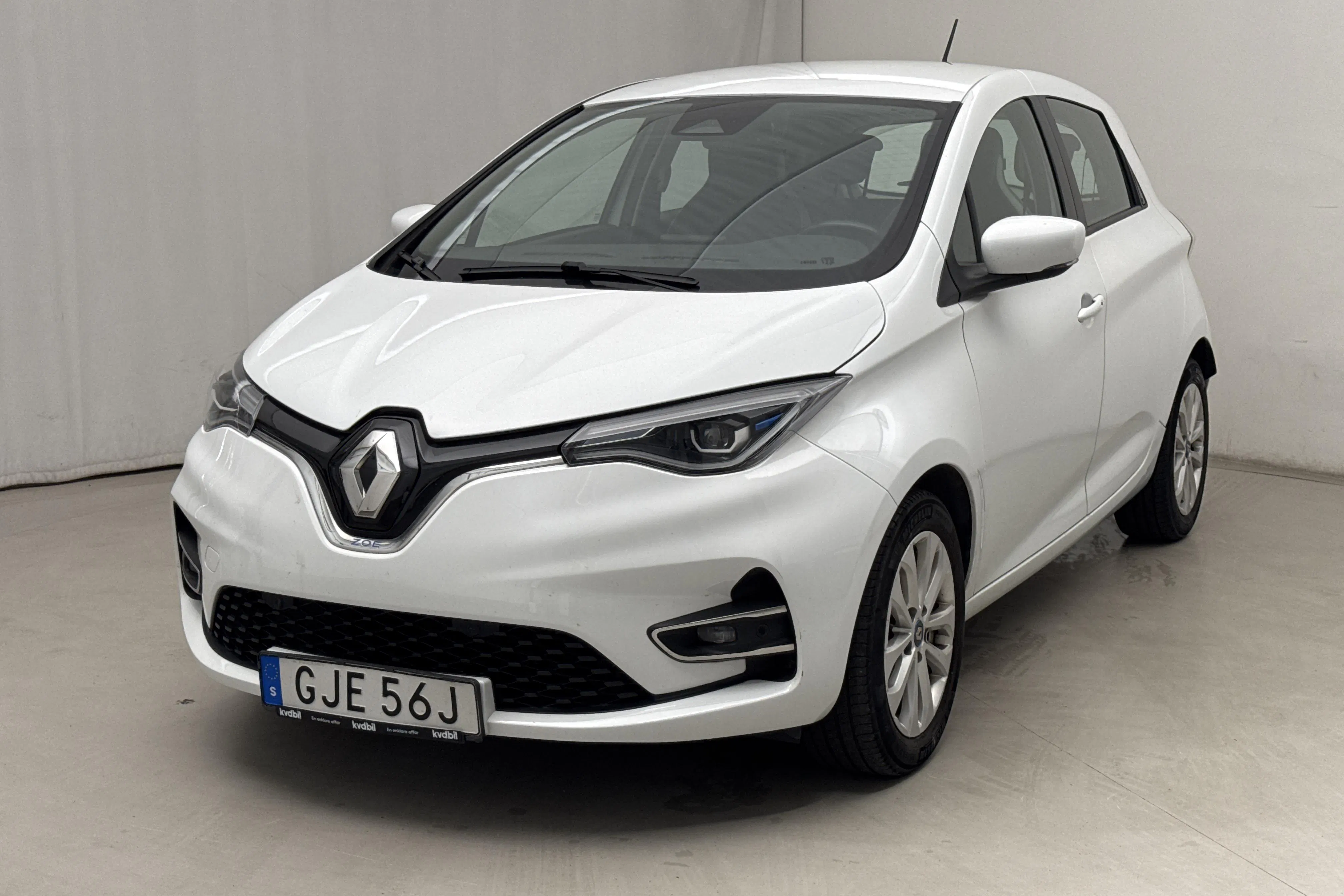 Presentation photo 1 of 17: Renault Zoe 52kWh R110 (108hk) - 50 360 km - Automatic - white - 2020