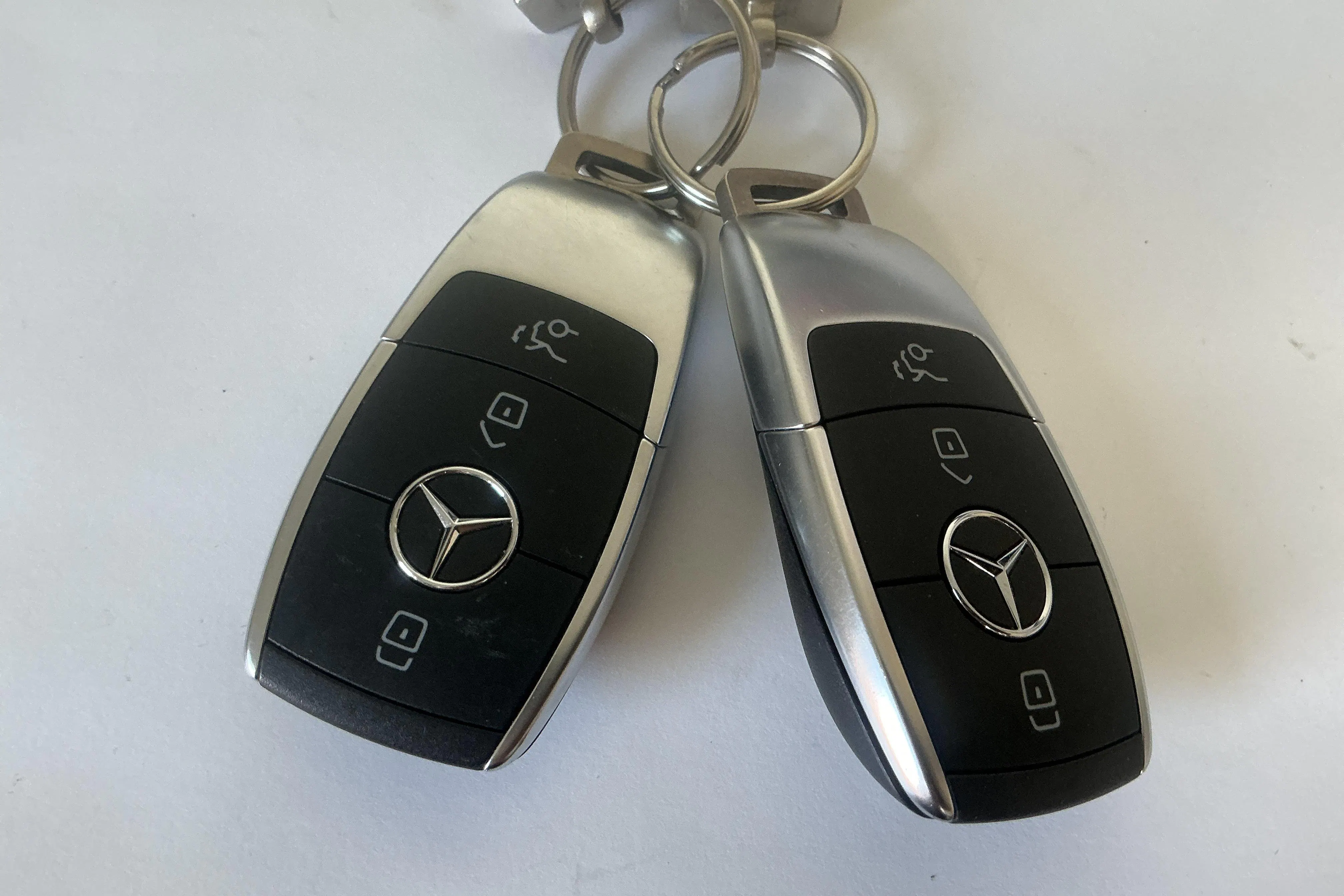 Presentationsfoto 16 av 16: Mercedes GLC 300 de 4MATIC X253 (316hk) - 13 033 mil - Automat - silver - 2022