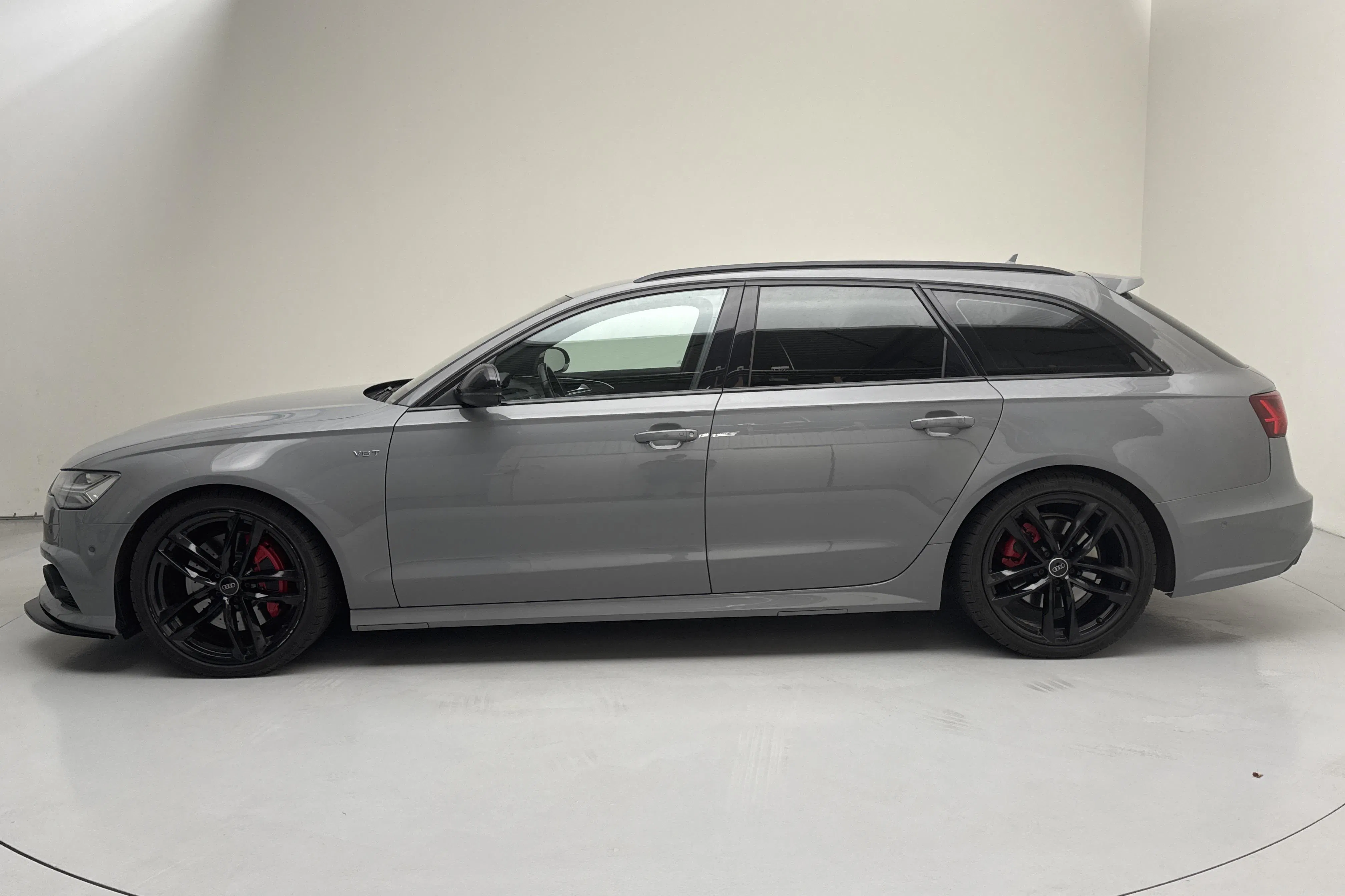 Presentation photo 2 of 15: Audi A6 3.0 TDI Avant quattro (326hk) - 202 110 km - Automatic - gray - 2016