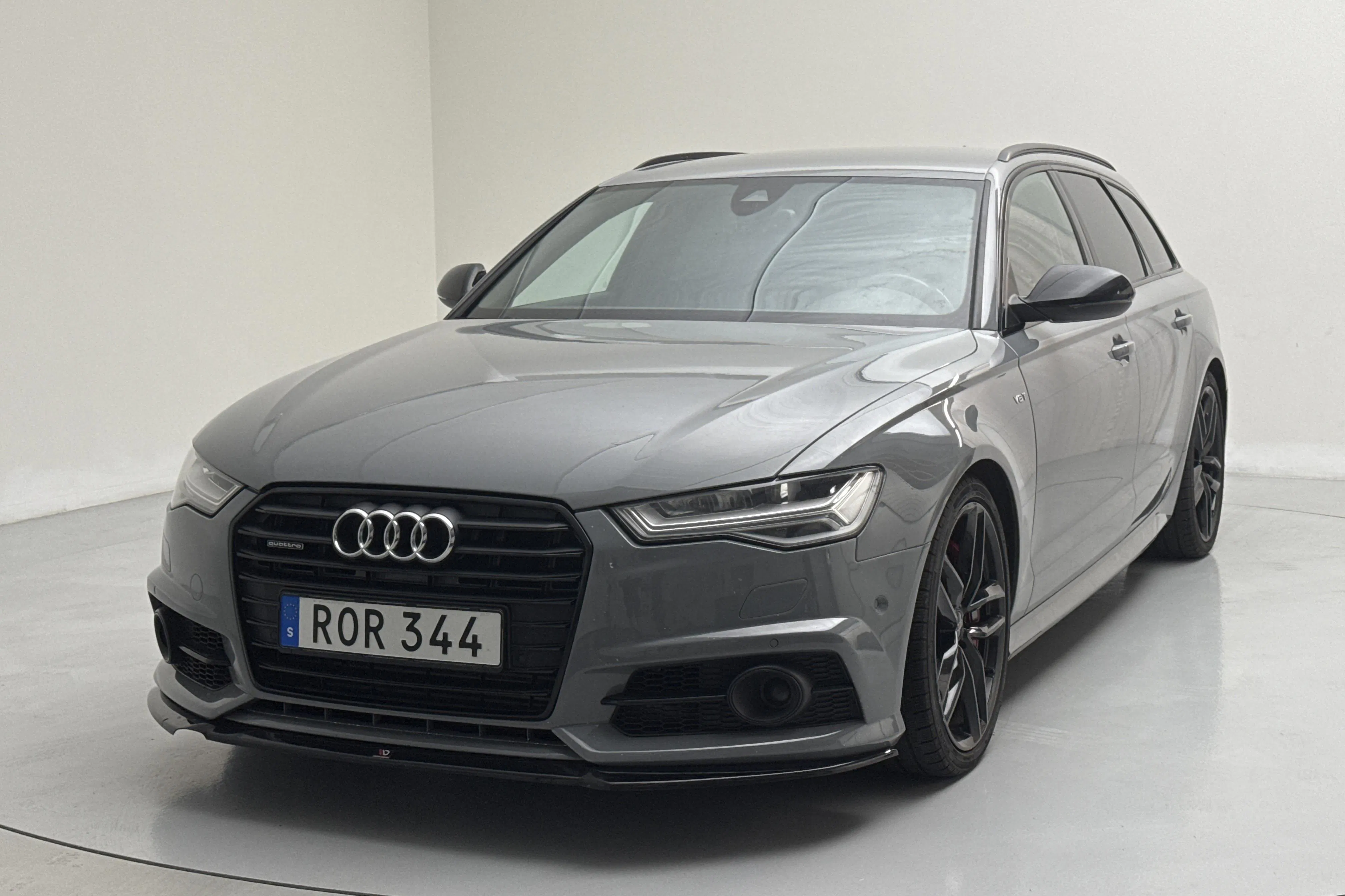 Presentation photo 1 of 15: Audi A6 3.0 TDI Avant quattro (326hk) - 202 110 km - Automatic - gray - 2016