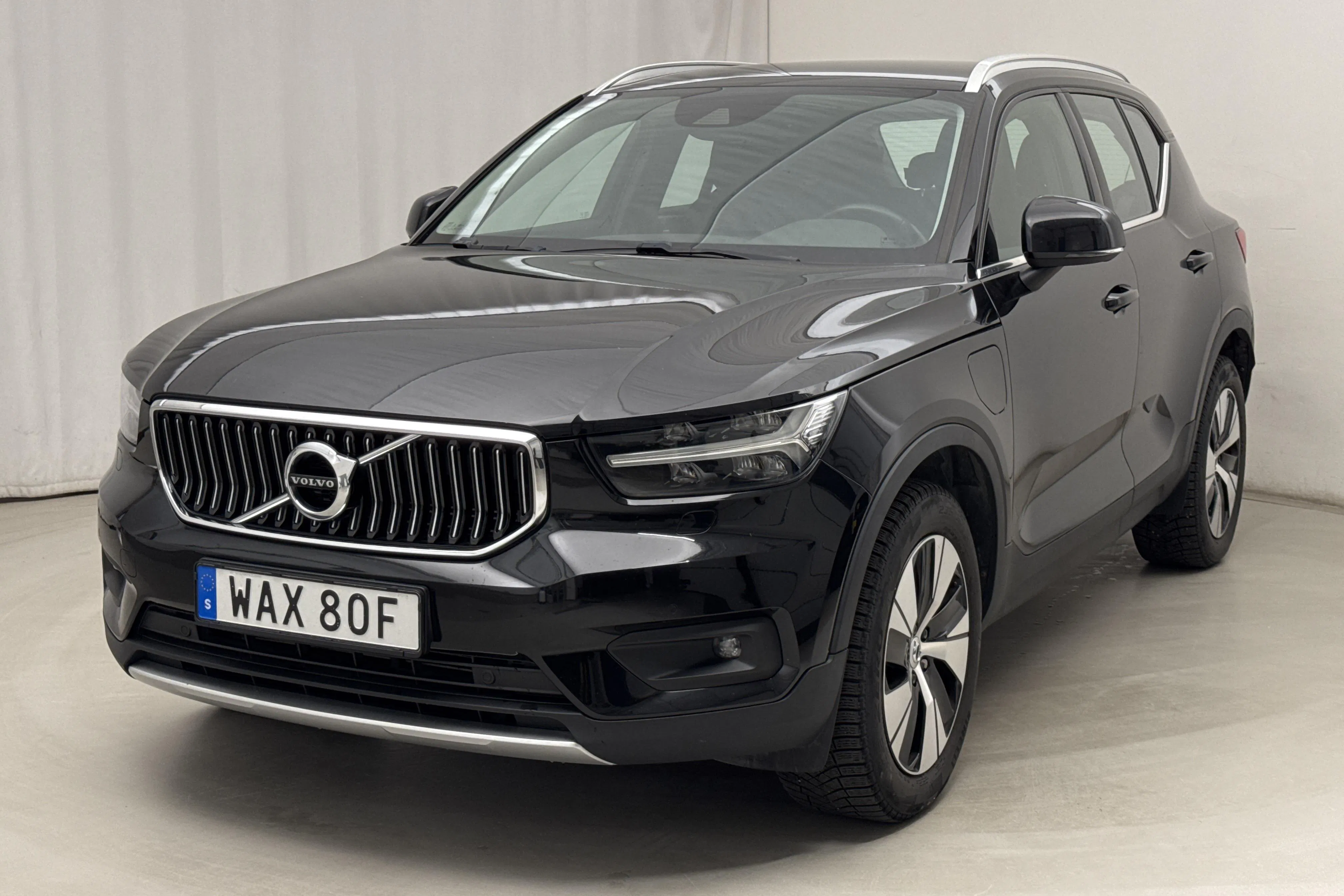 Presentation photo 1 of 22: Volvo XC40 T4 2WD Twin Engine (211hk) - 119 480 km - Automatic - black - 2021