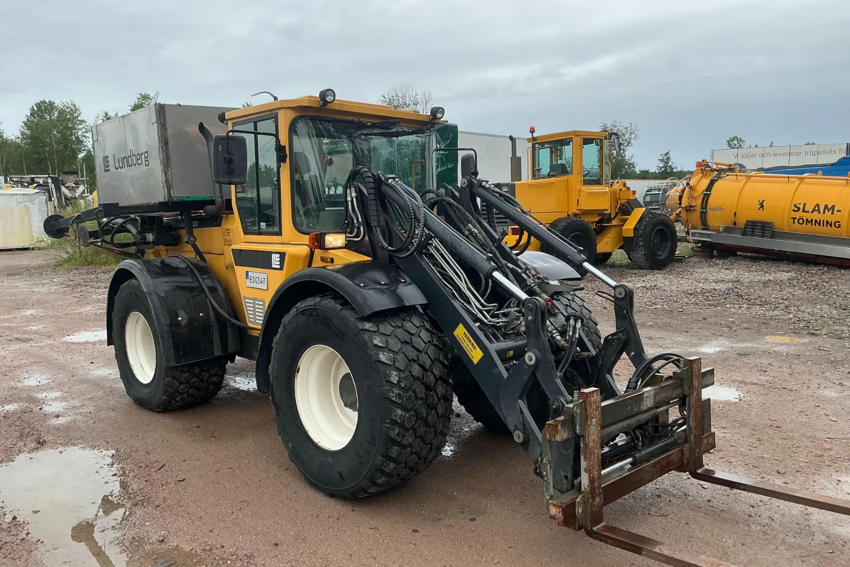Presentation photo 2 of 46: LUNDBERG 345 LSE 6220 - 32 480 km - Automatic - yellow - 2015