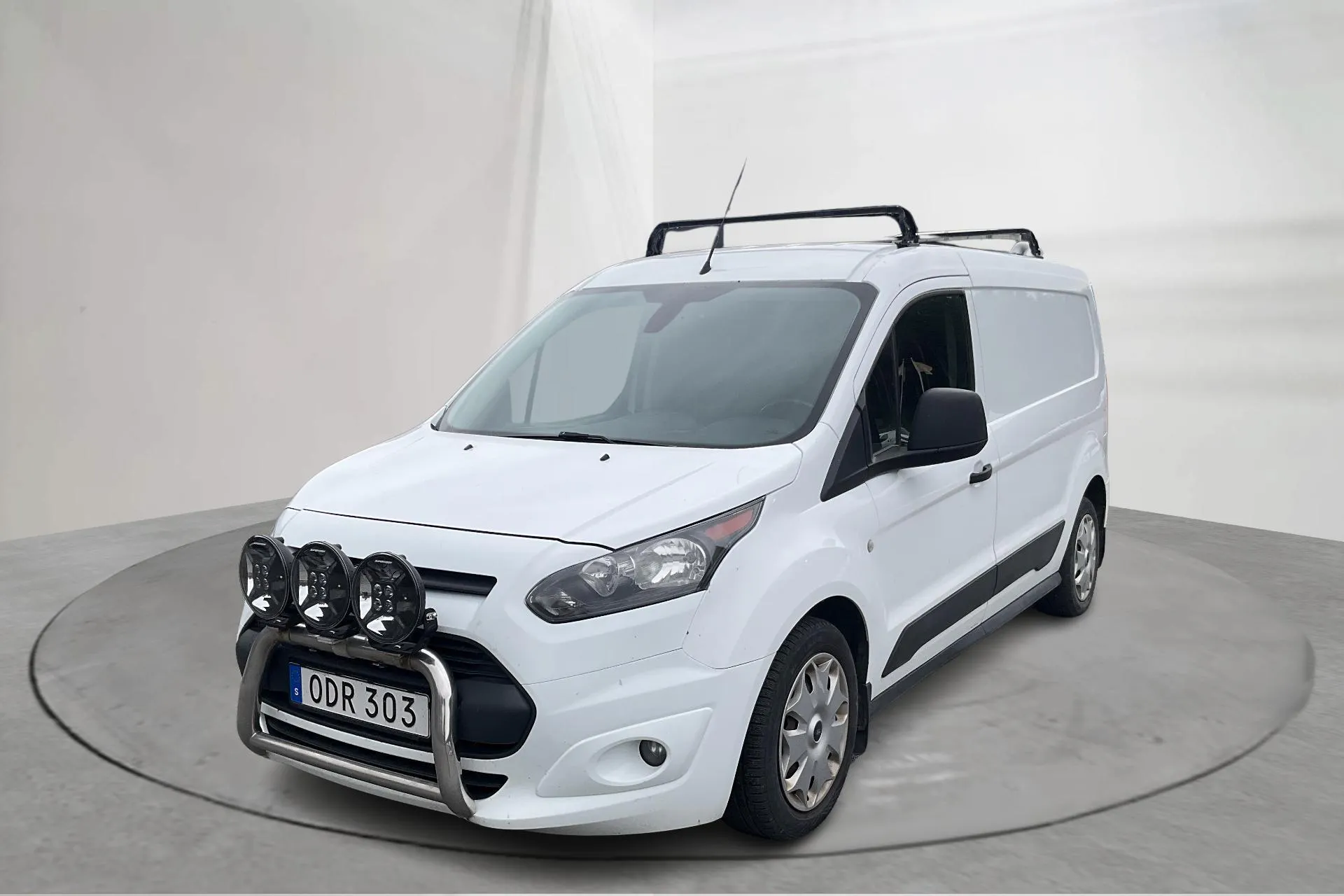 Presentationsfoto 1 av 13: Ford Transit Connect 1.5 TDCi (120hk) - 29 302 mil - Automat - vit - 2016
