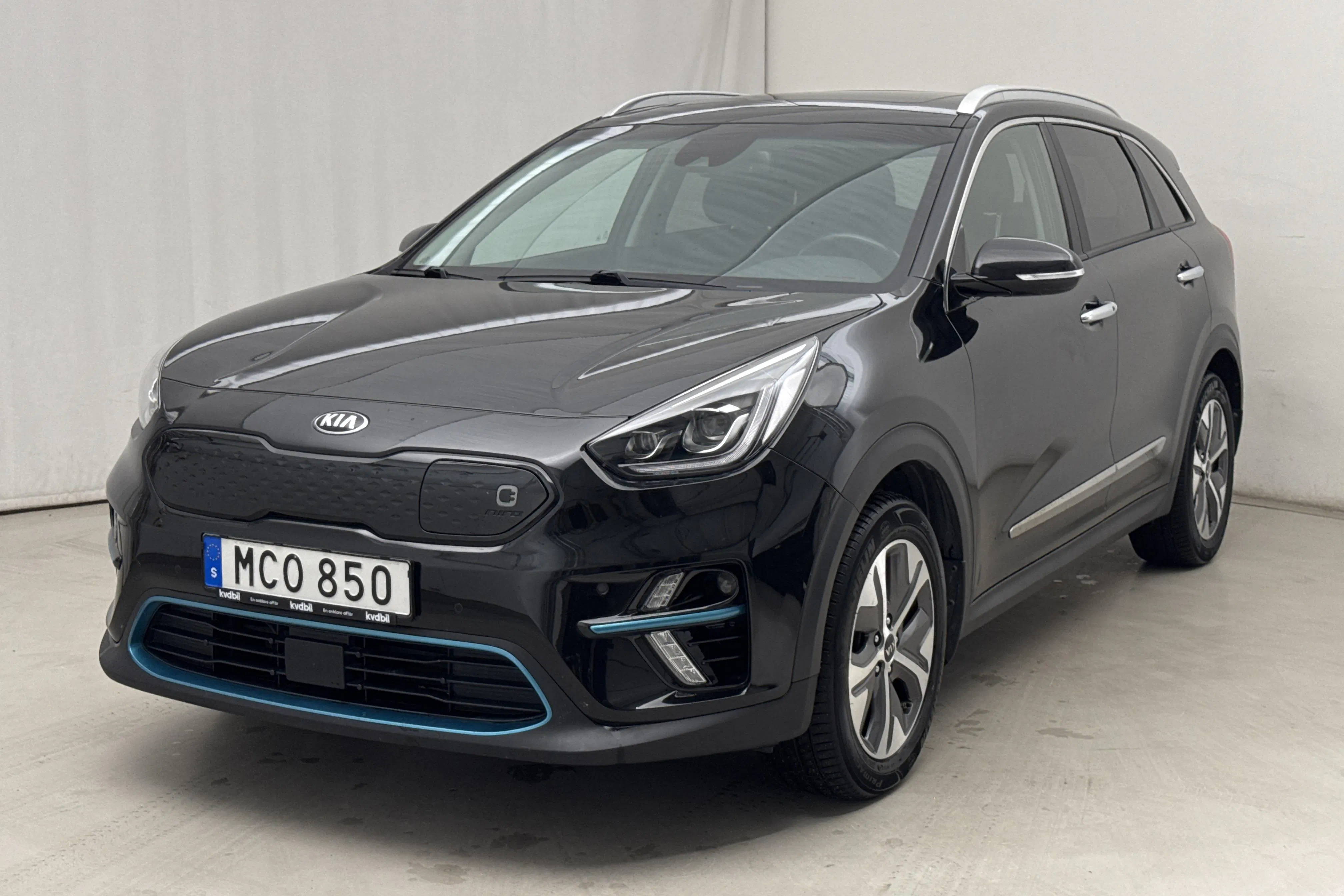 Presentationsfoto 1 av 23: KIA e-Niro 64kWh (204hk) - 5 719 mil - Automat - svart - 2021