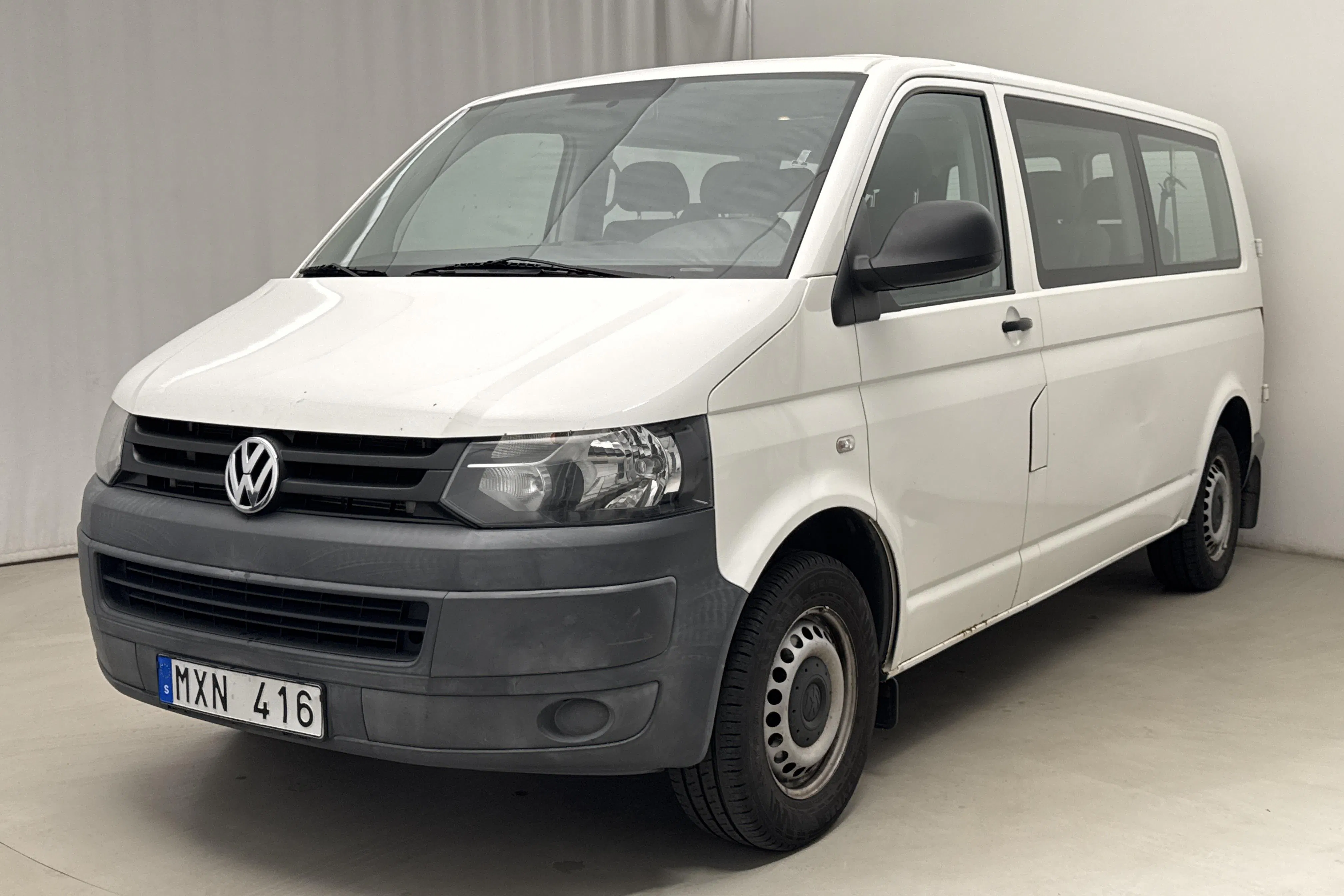 Presentationsfoto 1 av 14: VW Caravelle T5 2.0 TDI (140hk) - 14 444 mil - Manuell - vit - 2013