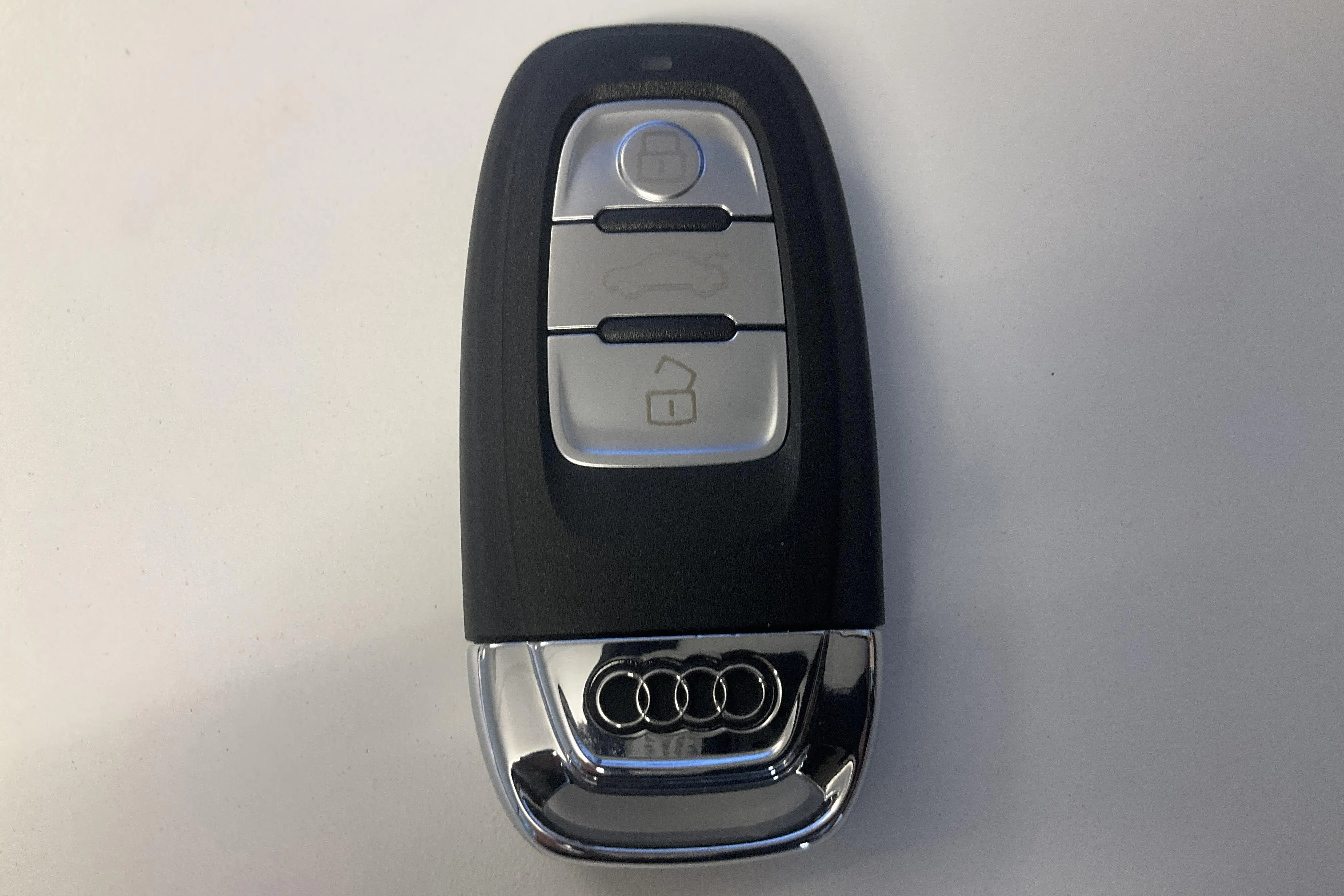Presentationsfoto 14 av 14: Audi Q5 2.0 TDI clean diesel quattro (190hk) - 15 339 mil - Automat - vit - 2015