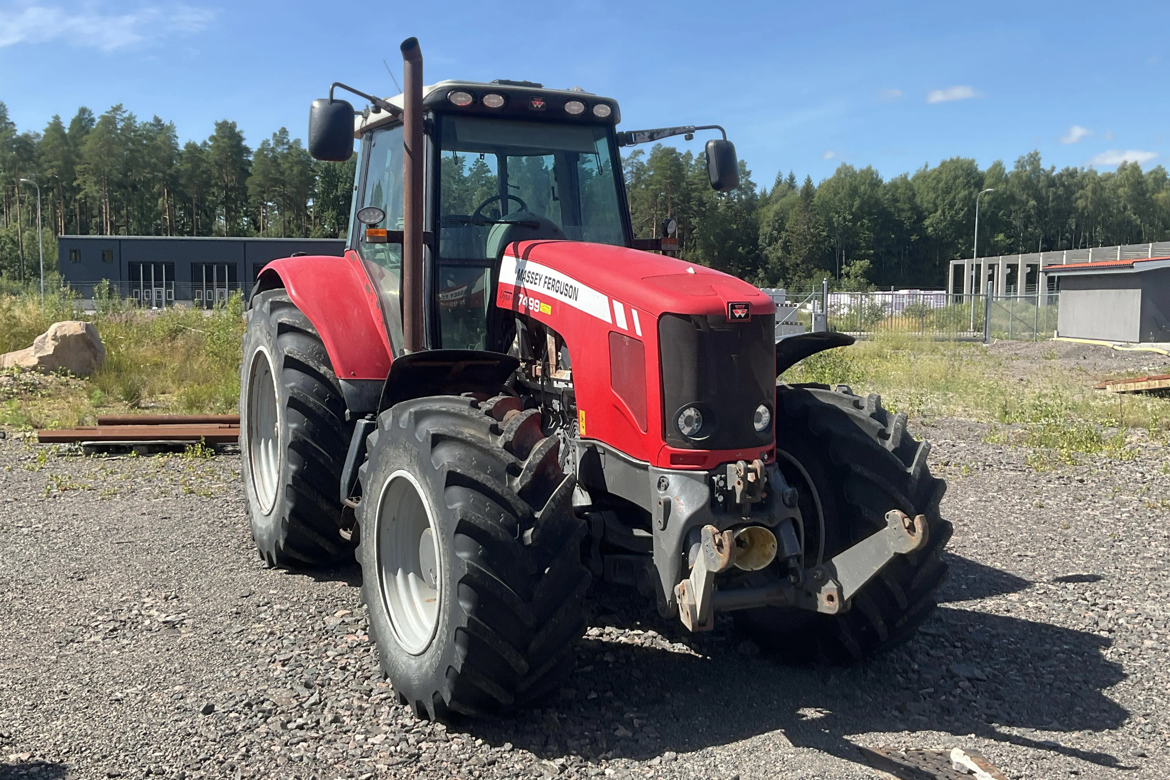 Presentationsfoto 2 av 55: MASSEY FERGUSON 7499 Dyna-VT - 0 km - röd - 2010