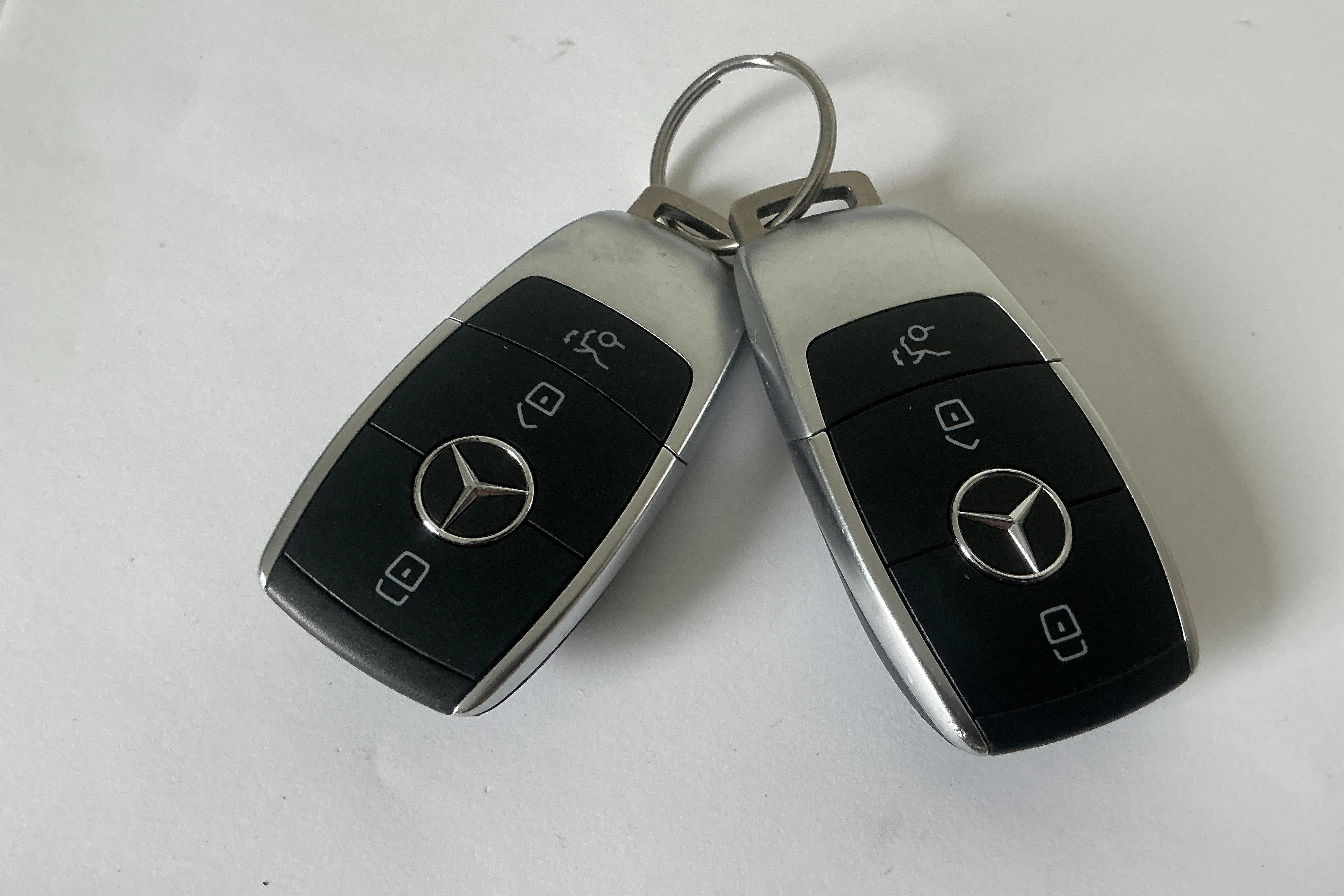 Presentation photo 19 of 19: Mercedes EQC 400 4MATIC 80kWh N293 (408hk) - 104 520 km - Automatic - gray - 2020