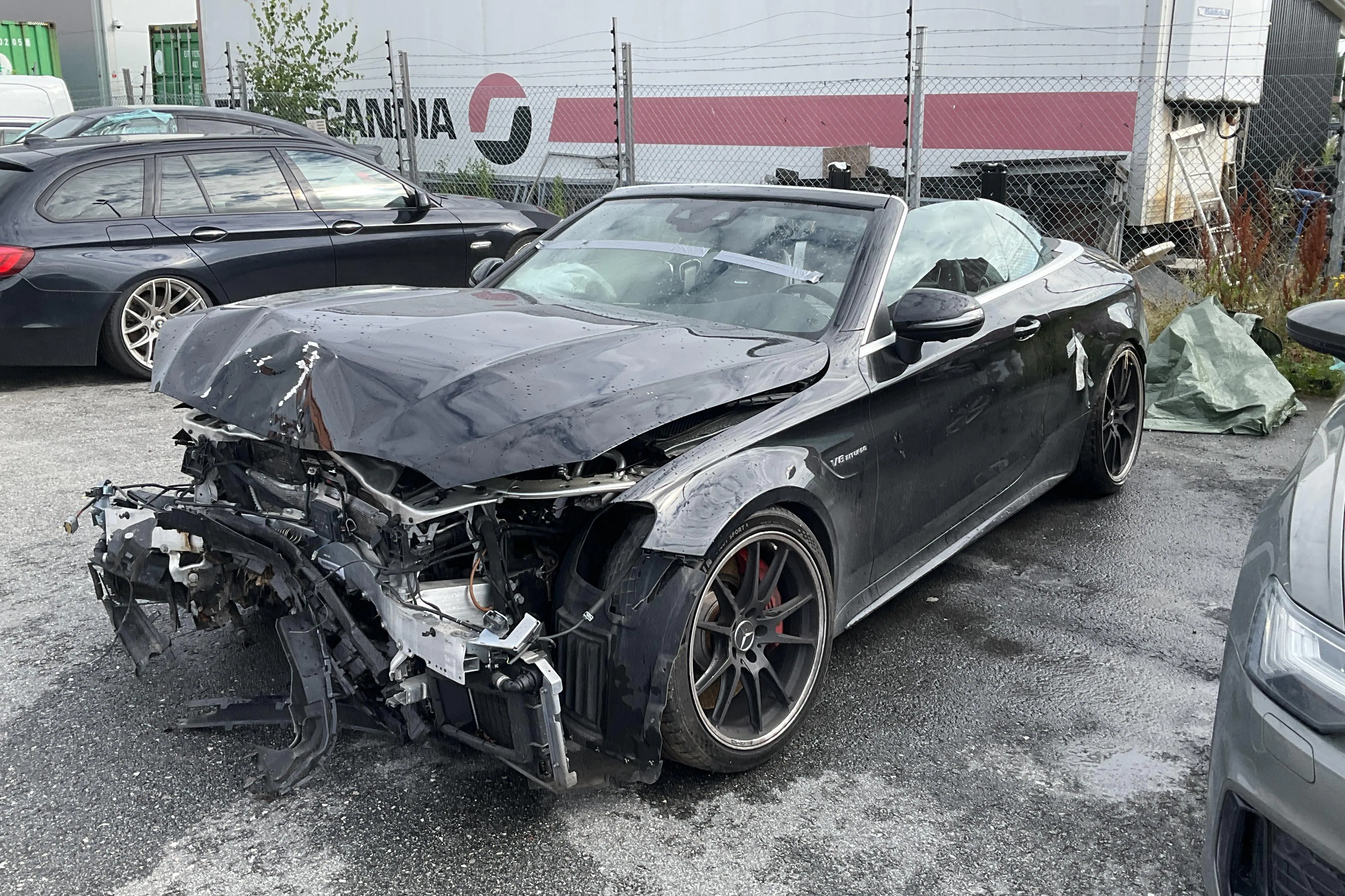 Presentationsfoto 1 av 11: Mercedes C 63 AMG S Cabriolet A205 (510hk) - 5 052 mil - Automat - svart - 2019