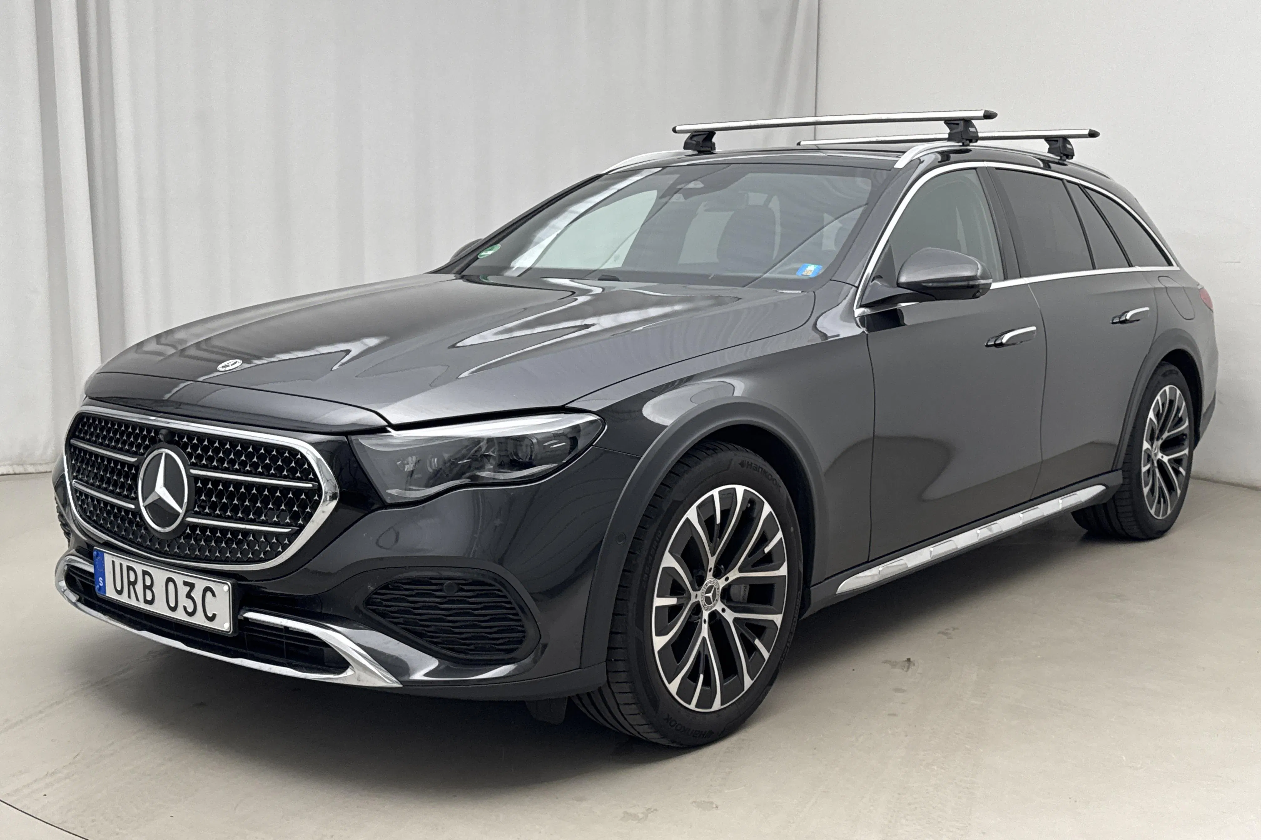 Presentation photo 1 of 19: Mercedes E 300 de 4Matic All Terrain Kombi S214 (313hk) - 36 520 km - Automatic - gray - 2025