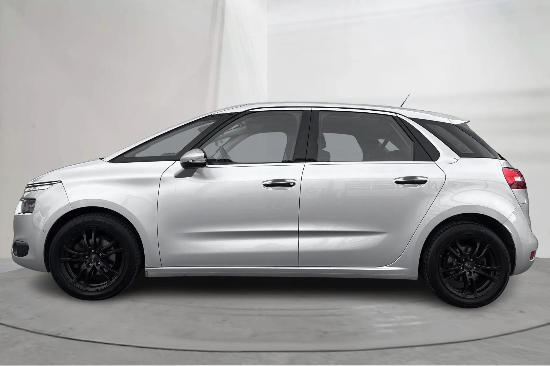 Presentationsfoto 2 av 14: Citroën C4 Picasso 1.6 HDi (92hk) - 16 952 mil - Automat - silver - 2013