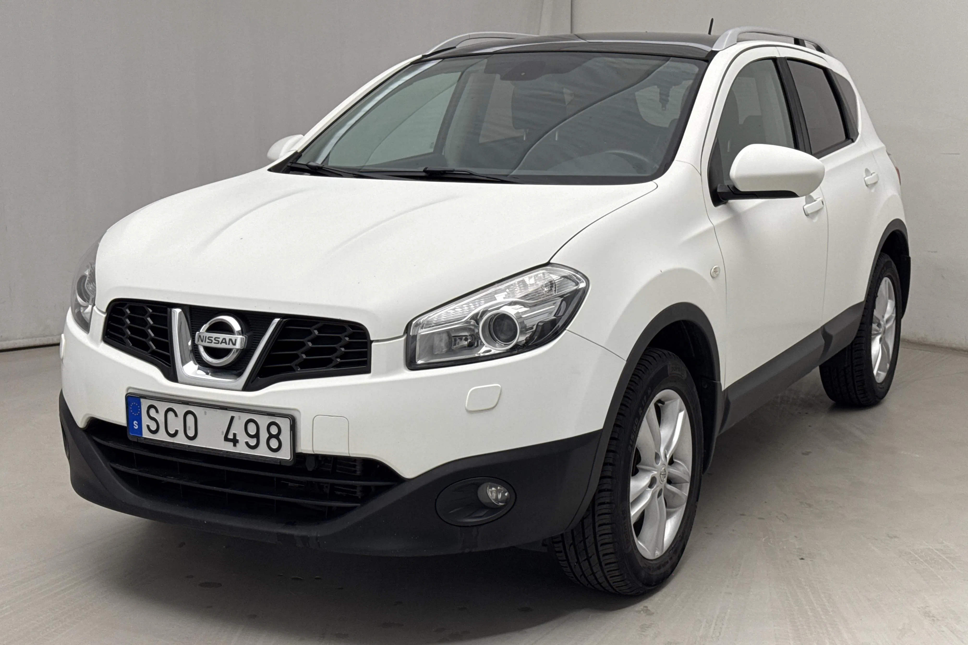 Presentation photo 1 of 19: Nissan Qashqai 2.0 (140hk) - 87 900 km - Automatic - white - 2012