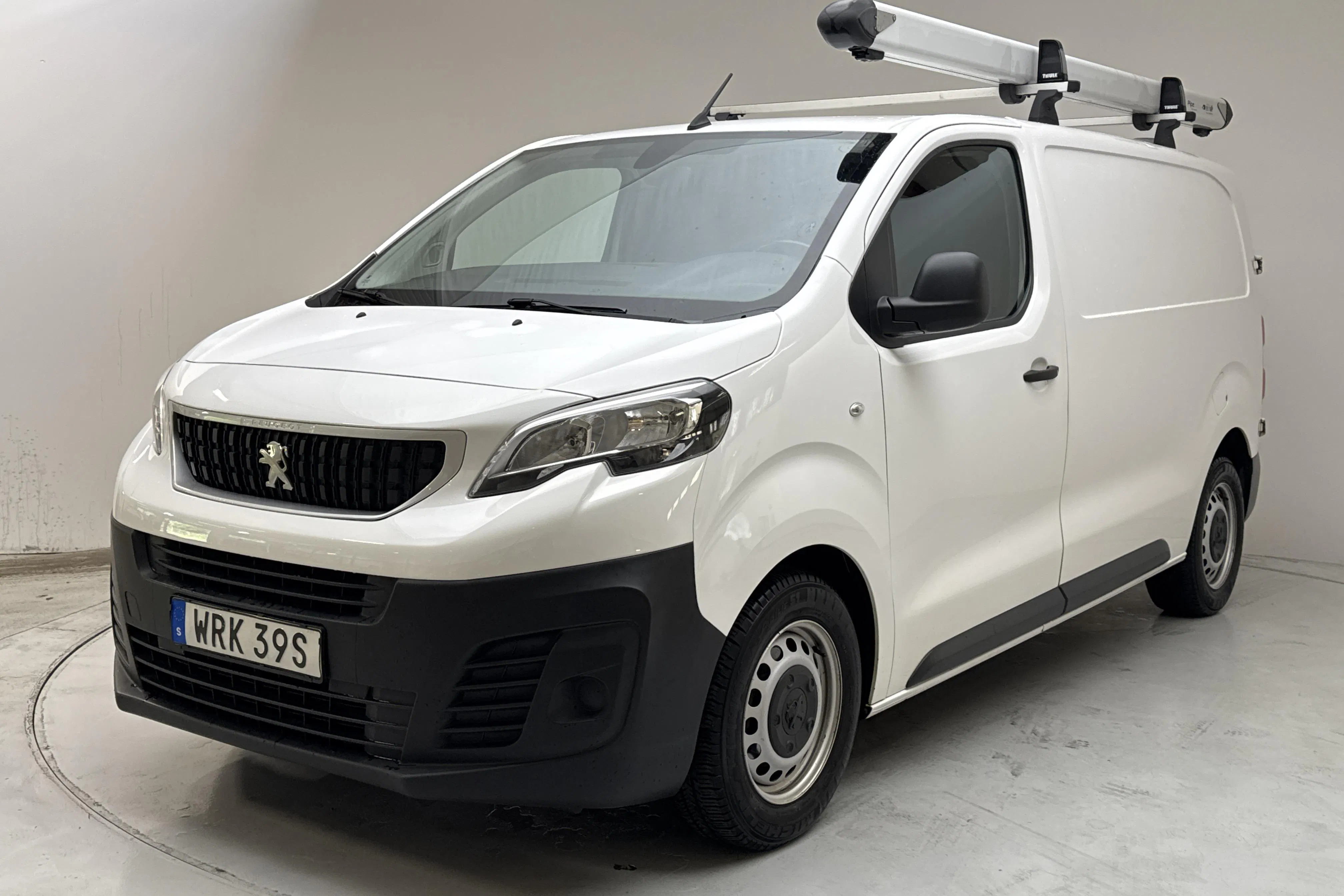 Presentation photo 1 of 11: Peugeot Expert BlueHDi Skåp (122hk) - 151 680 km - Automatic - white - 2021