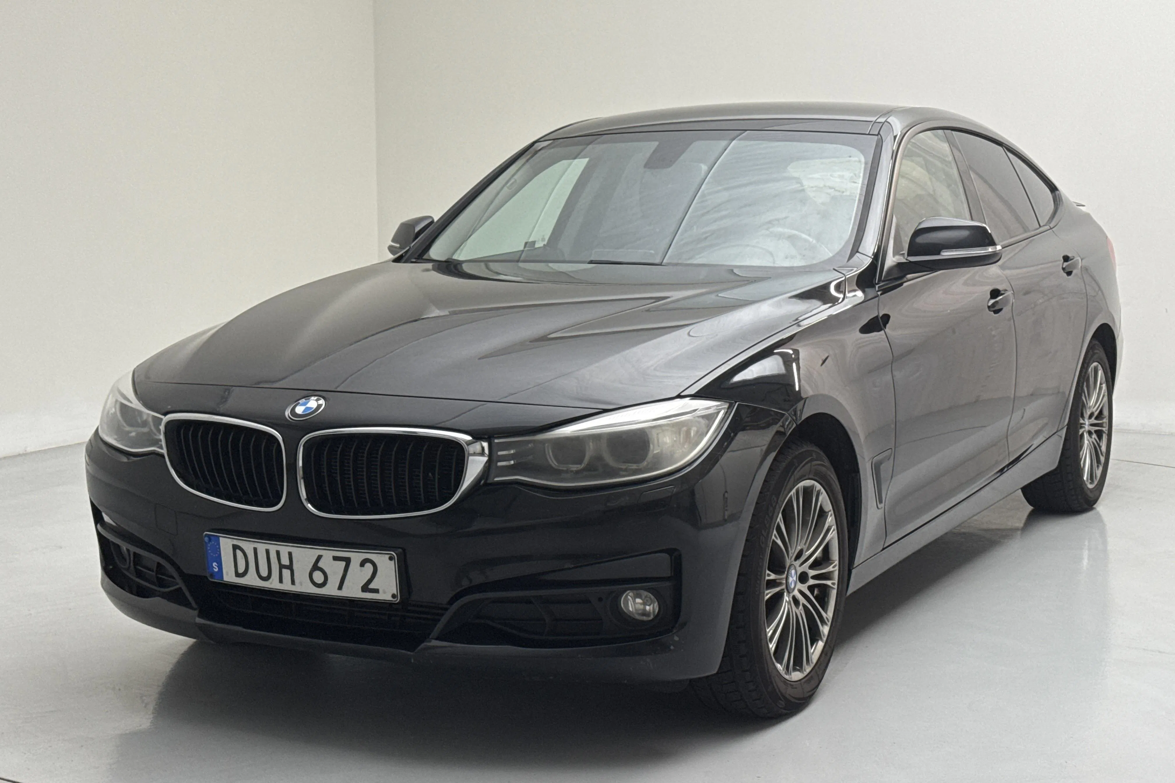 Presentation photo 1 of 11: BMW 320d GT xDrive, F34 (184hk) - 223 110 km - Automatic - black - 2015