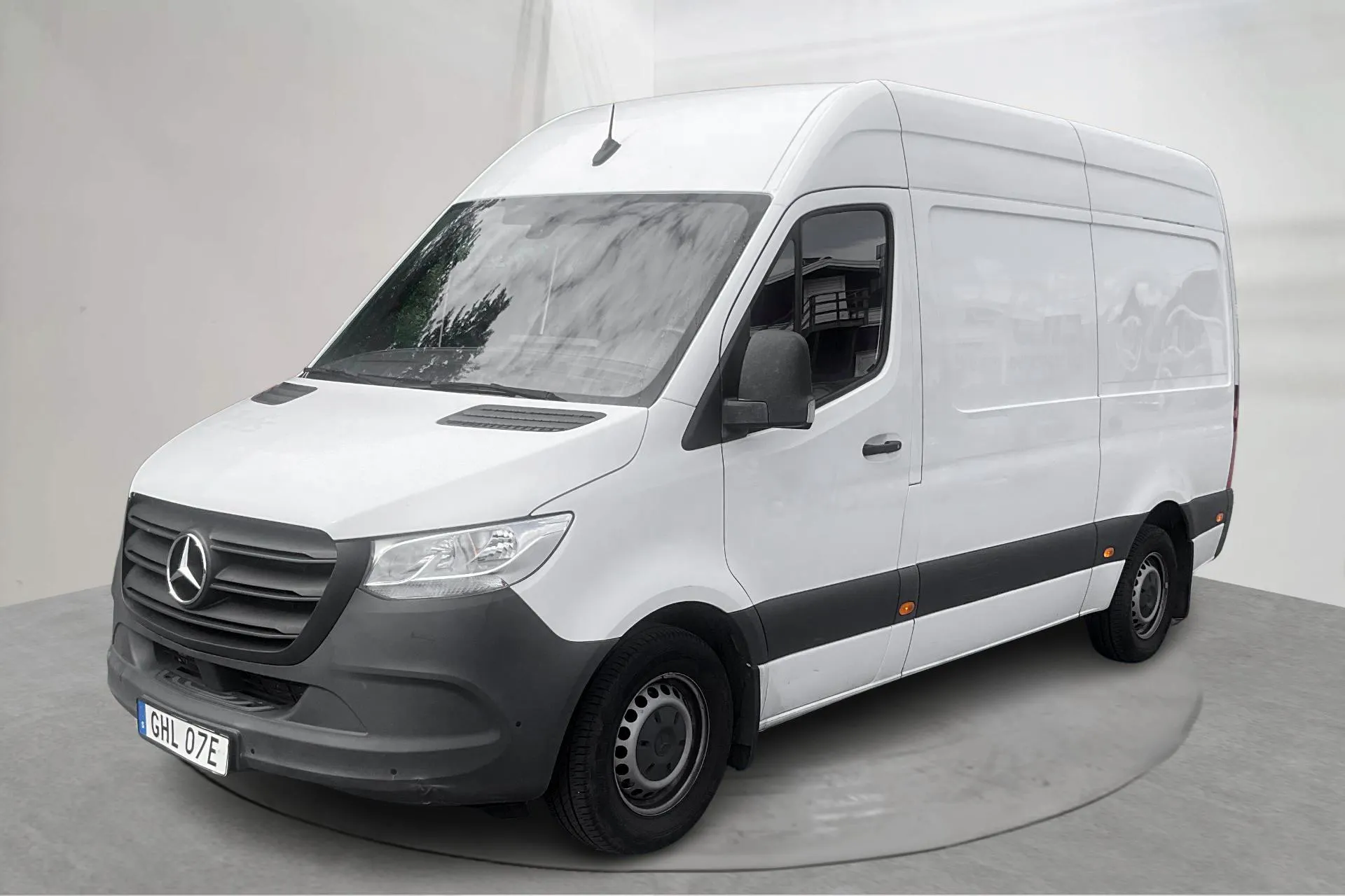 Presentation photo 1 of 13: Mercedes Sprinter 315 CDI Skåp RWD (150hk) - 144 780 km - Automatic - white - 2022