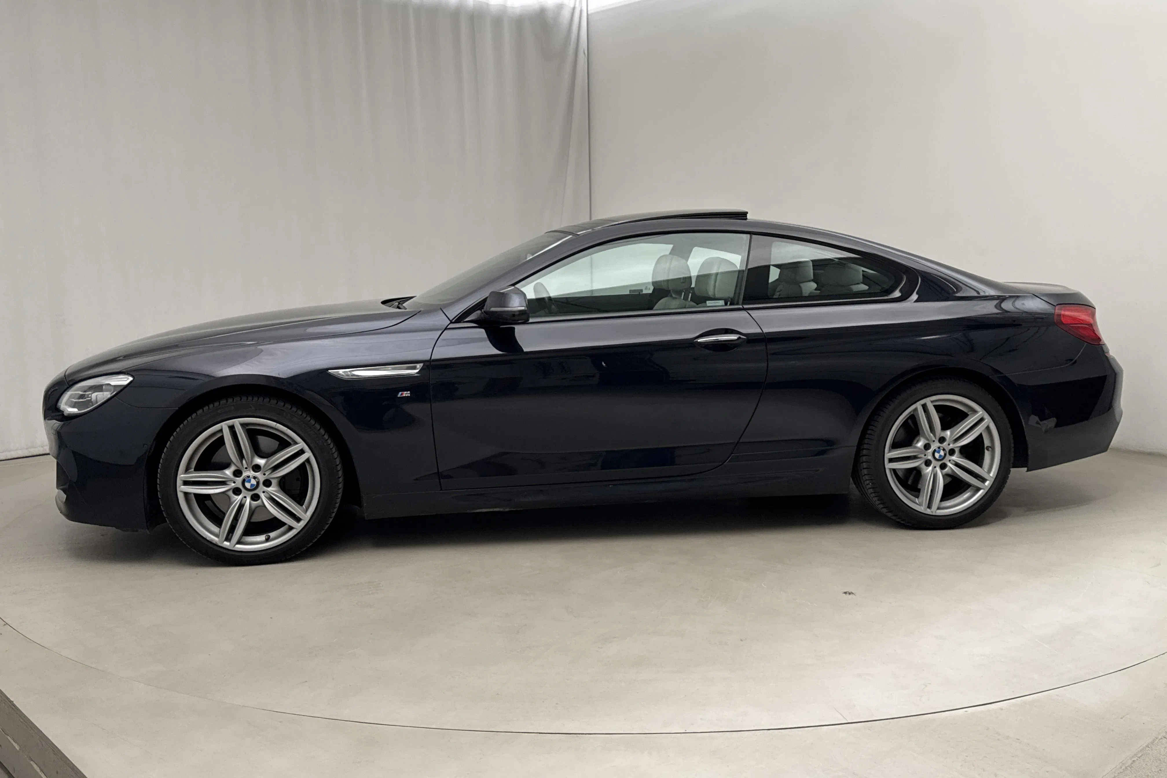 Presentation photo 2 of 24: BMW 640d xDrive Coupé, F13 (313hk) - 67 430 km - Automatic - black - 2016