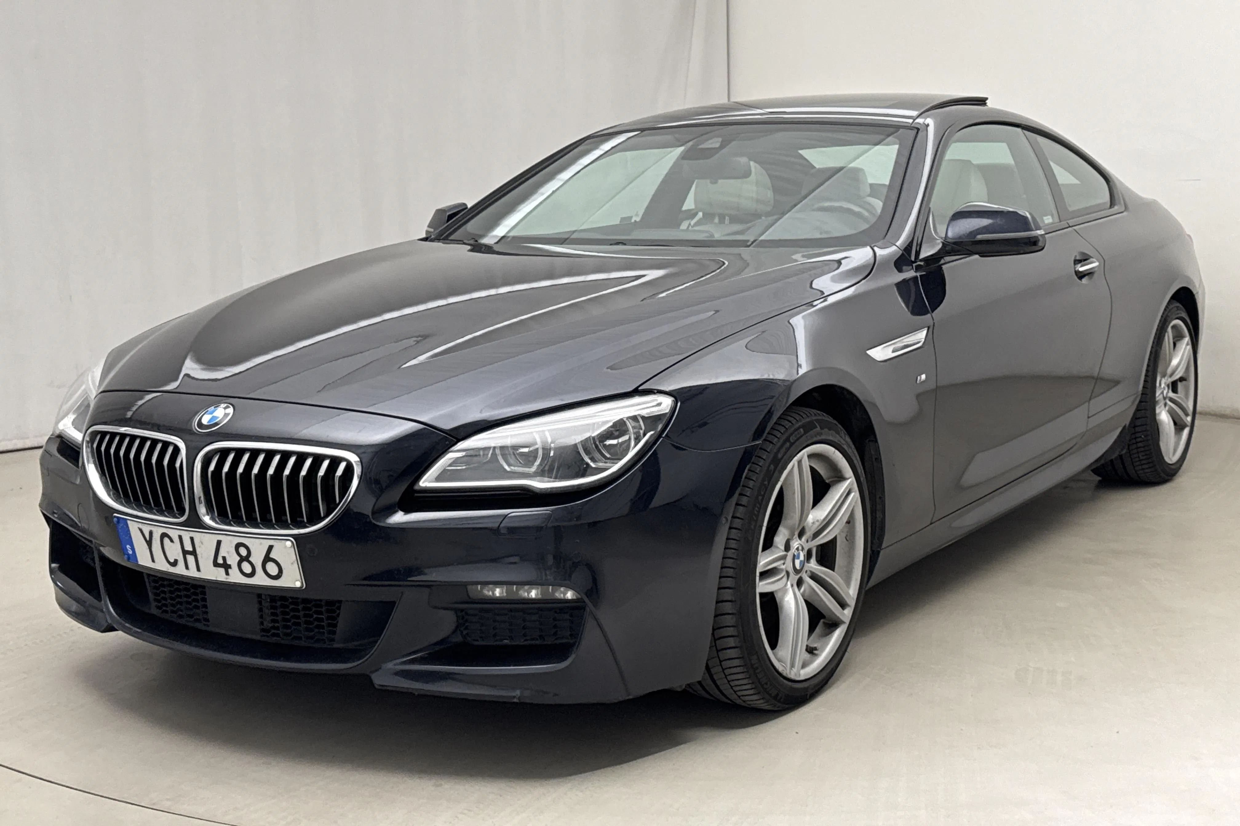 Presentation photo 1 of 24: BMW 640d xDrive Coupé, F13 (313hk) - 67 430 km - Automatic - black - 2016