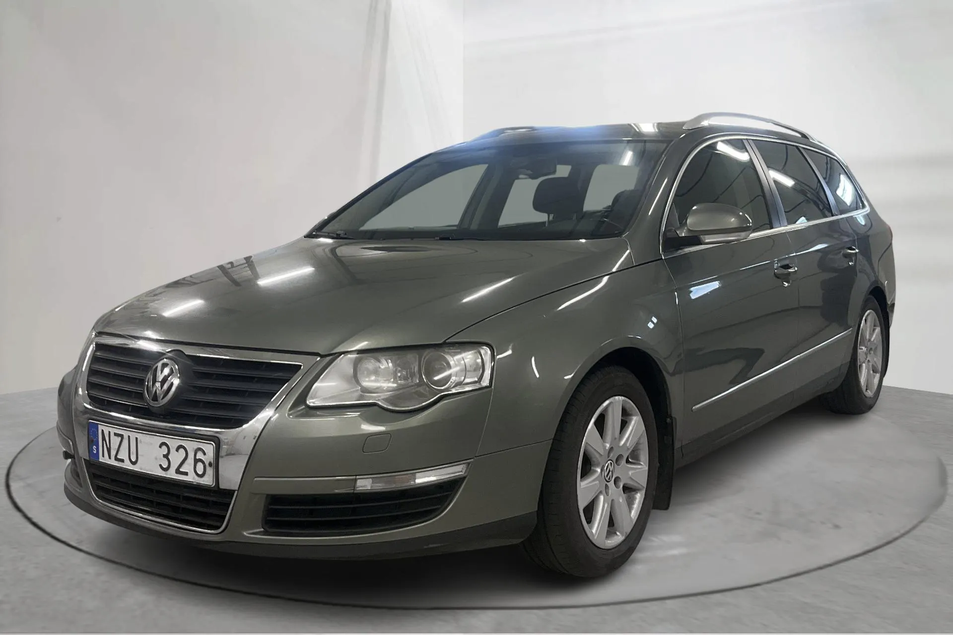 Presentation photo 1 of 17: VW Passat 2.0 TDI Variant 4-Motion (140hk) - 187 360 km - Manual - dark green - 2008