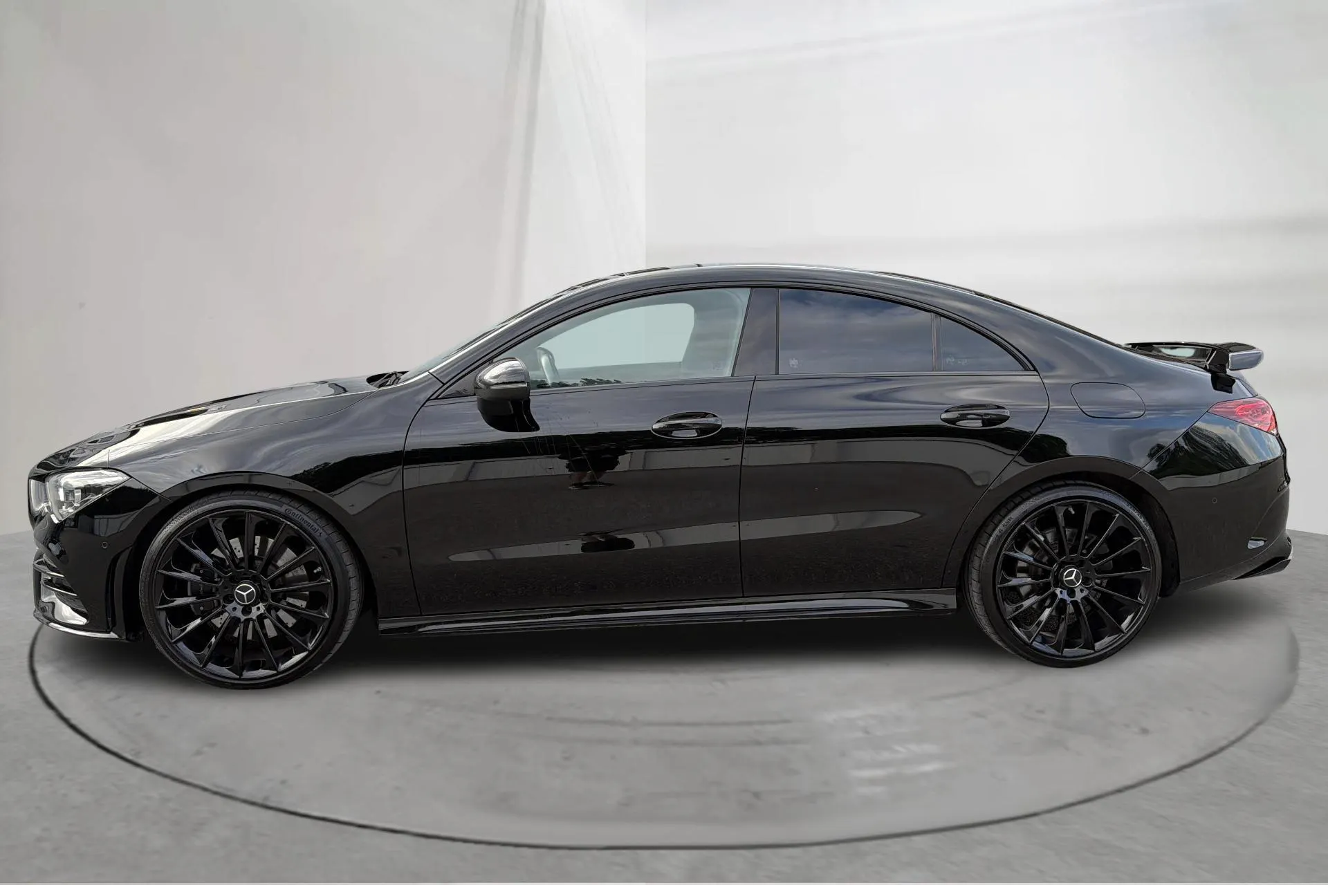Presentationsfoto 2 av 15: Mercedes CLA 250 Coupé C118 (224hk) - 12 548 mil - Automat - svart - 2021
