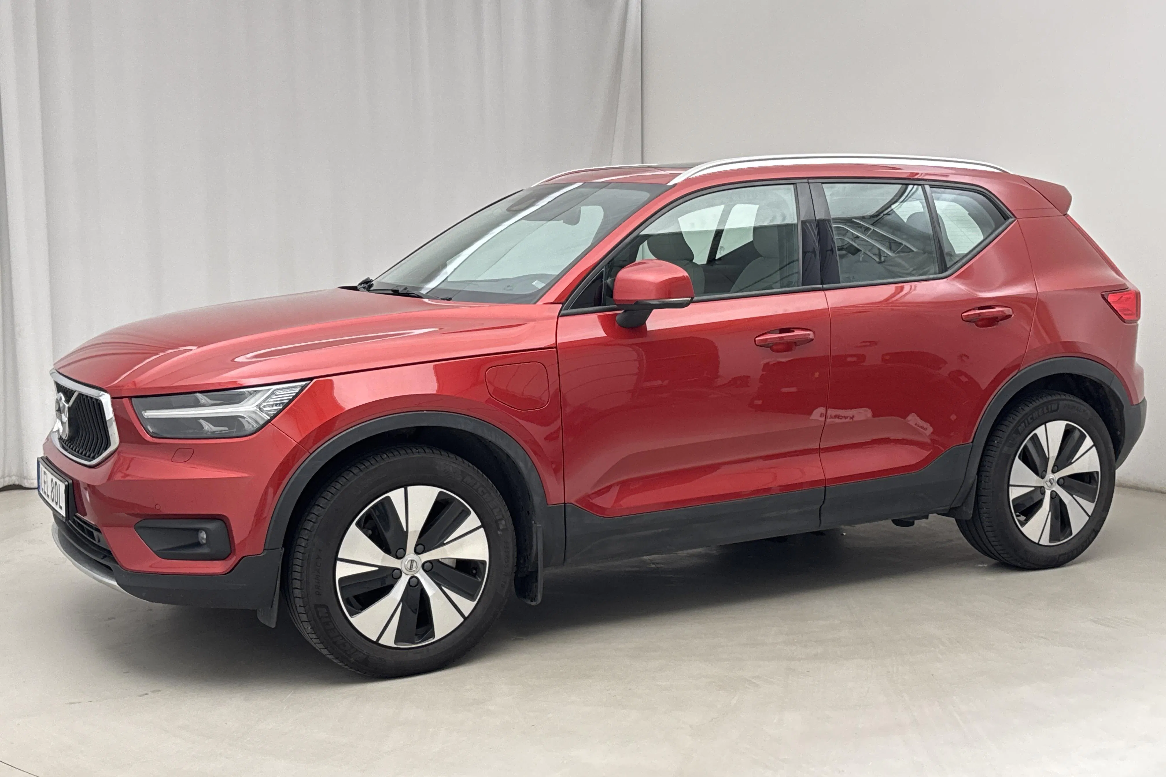Presentation photo 2 of 22: Volvo XC40 T5 2WD Twin Engine (262hk) - 168 370 km - Automatic - red - 2020