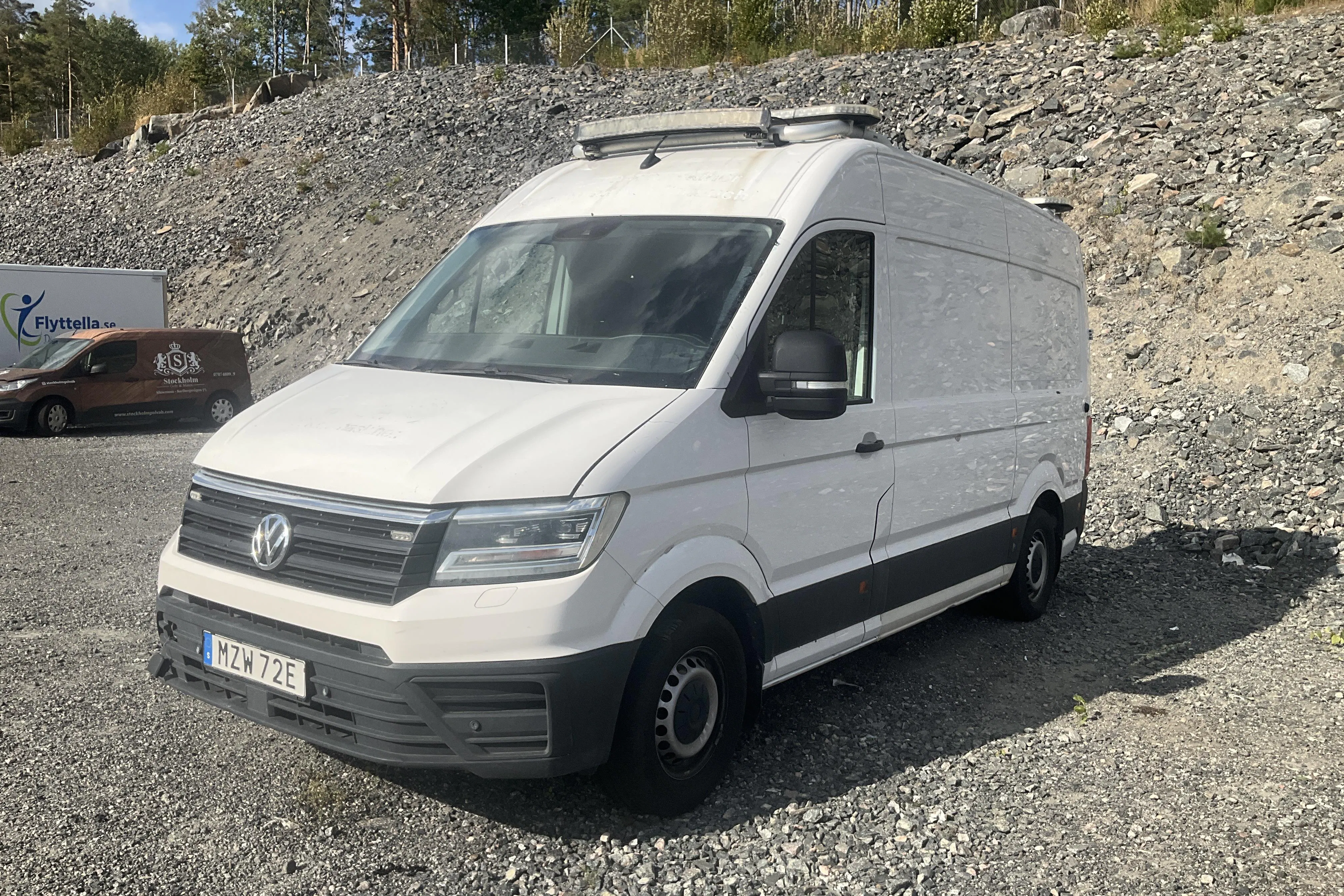 Presentationsfoto 1 av 17: VW Crafter 35 2.0 TDI Skåp (177hk) - 23 360 mil - Automat - vit - 2021