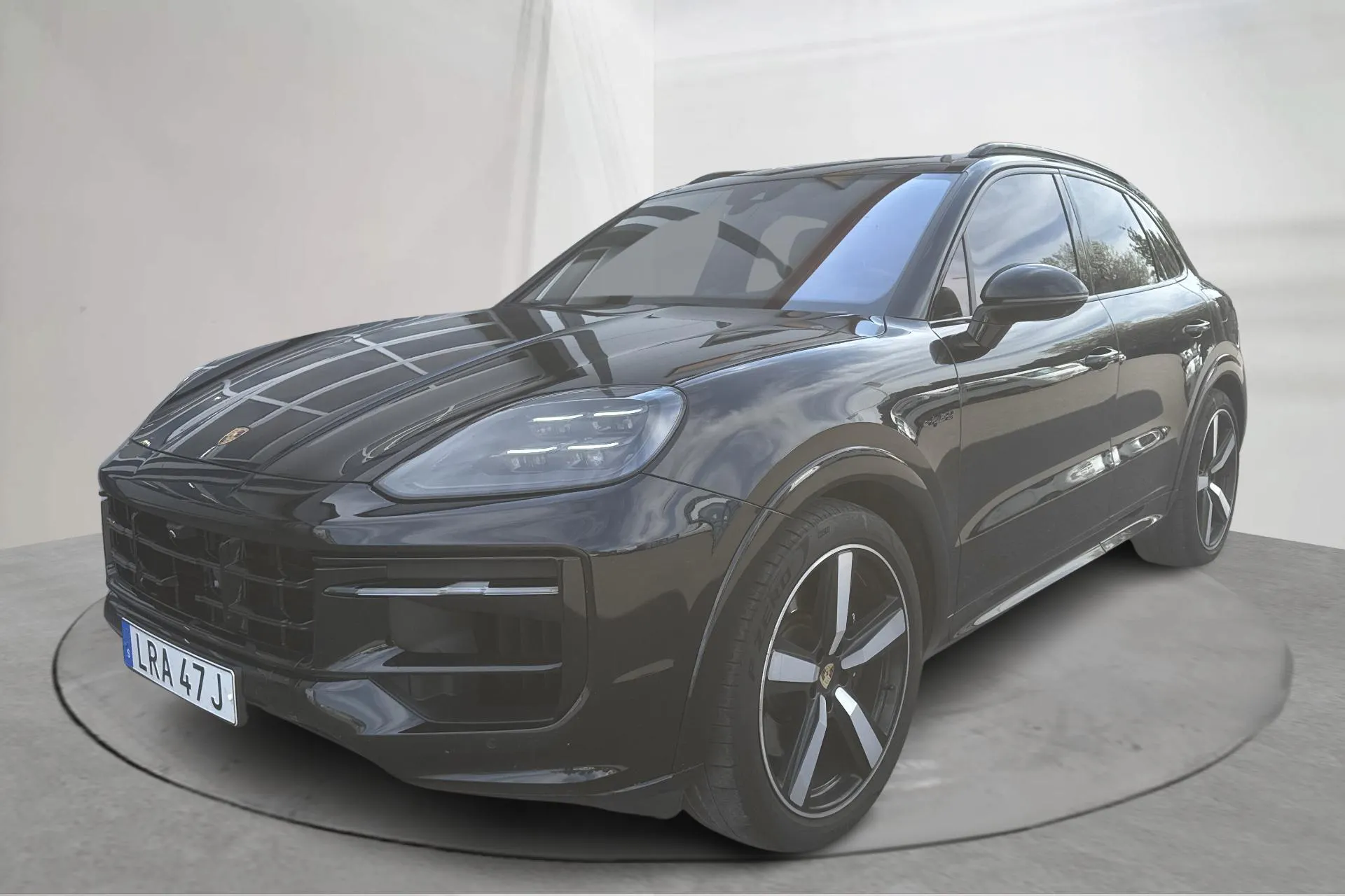 Presentation photo 1 of 24: Porsche Cayenne S E-Hybrid (519hk) - 123 320 km - Automatic - black - 2024