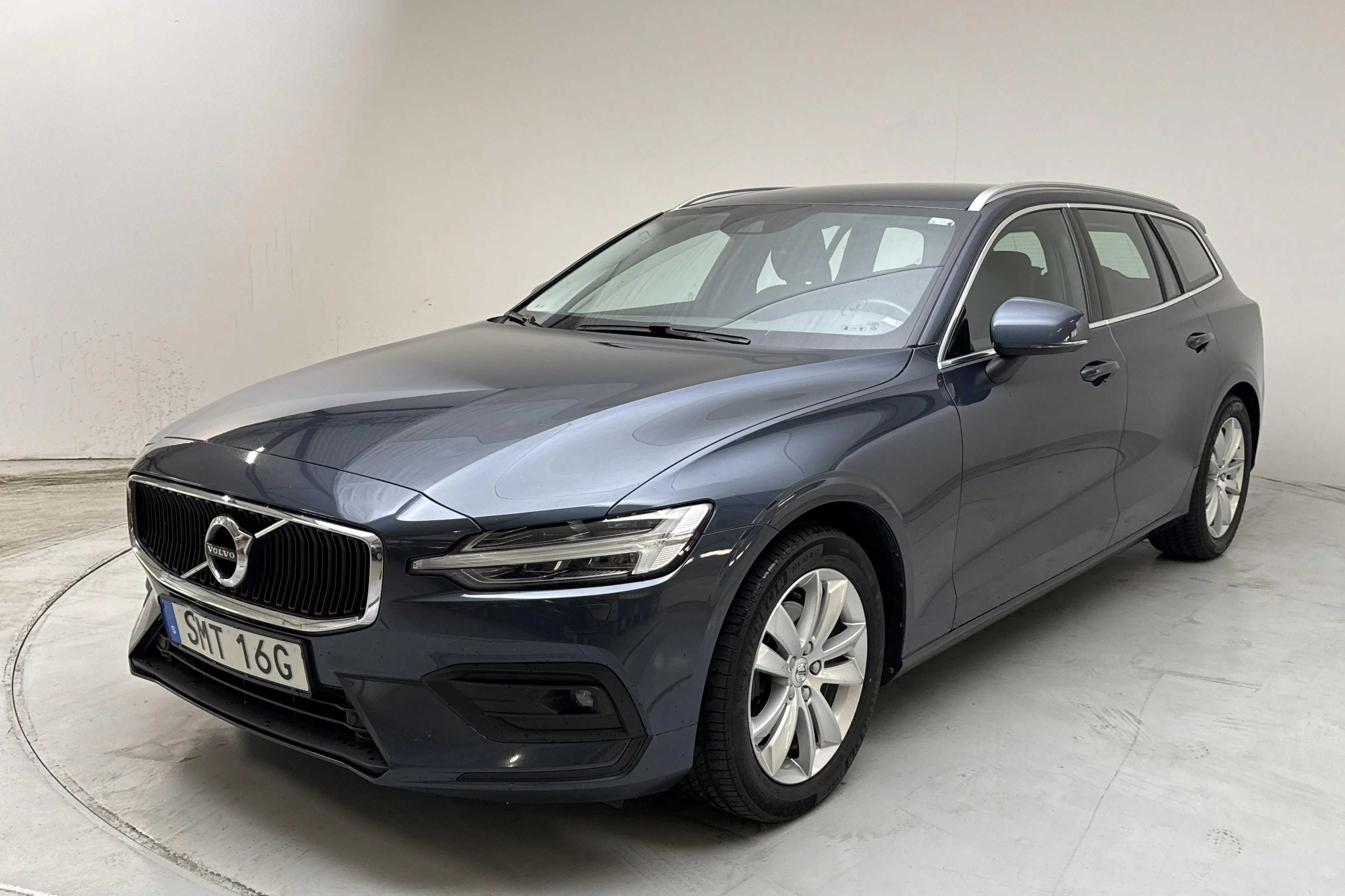 Presentation photo 1 of 16: Volvo V60 D3 (150hk) - 120 250 km - Automatic - dark blue - 2019