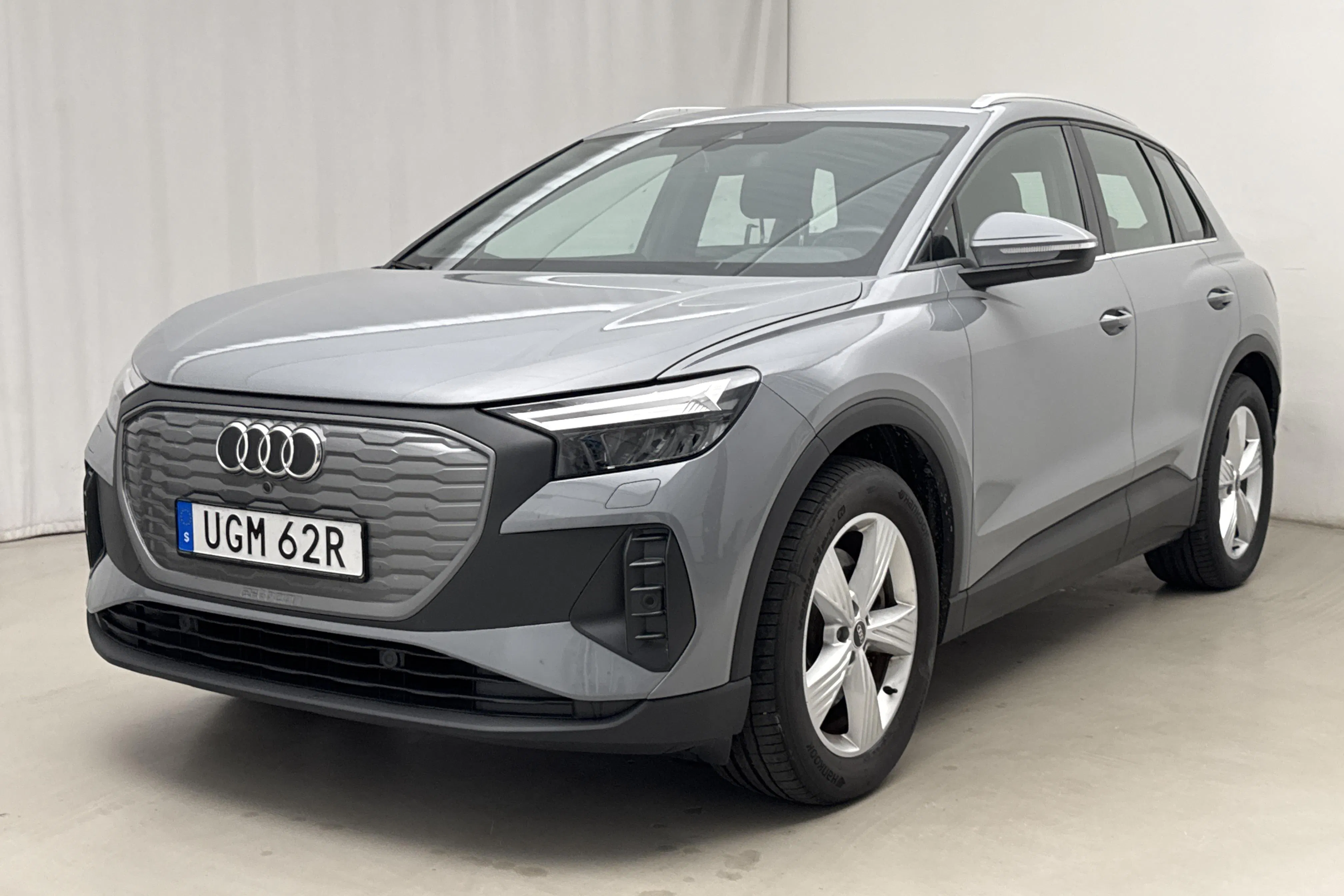 Presentationsfoto 1 av 21: Audi Q4 40 e-tron 77kWh (204hk) - 2 193 mil - Automat - grå - 2023