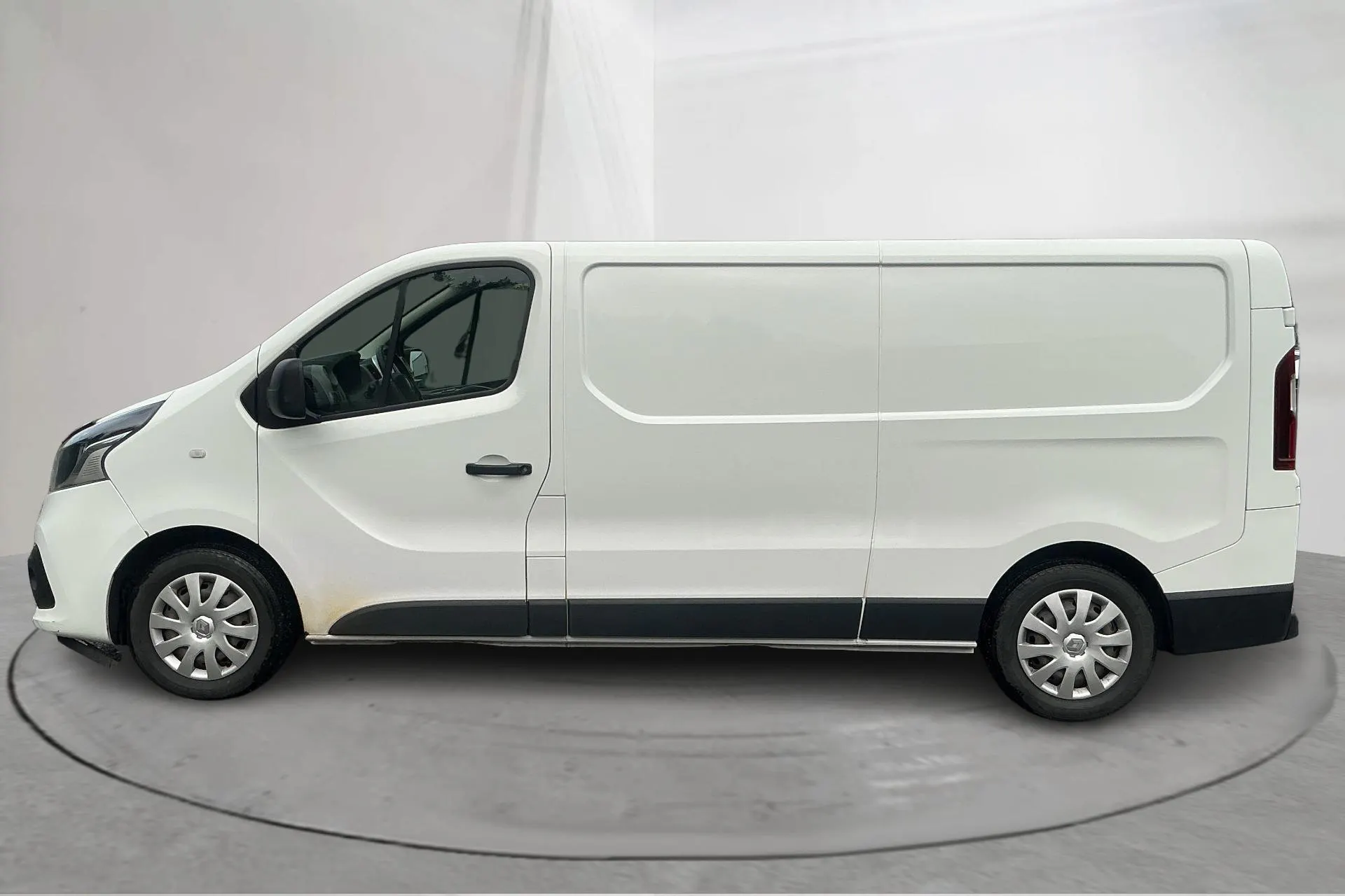Presentationsfoto 2 av 17: Renault Trafic 1.6 dCi Skåp (125hk) - 22 951 mil - Manuell - vit - 2018