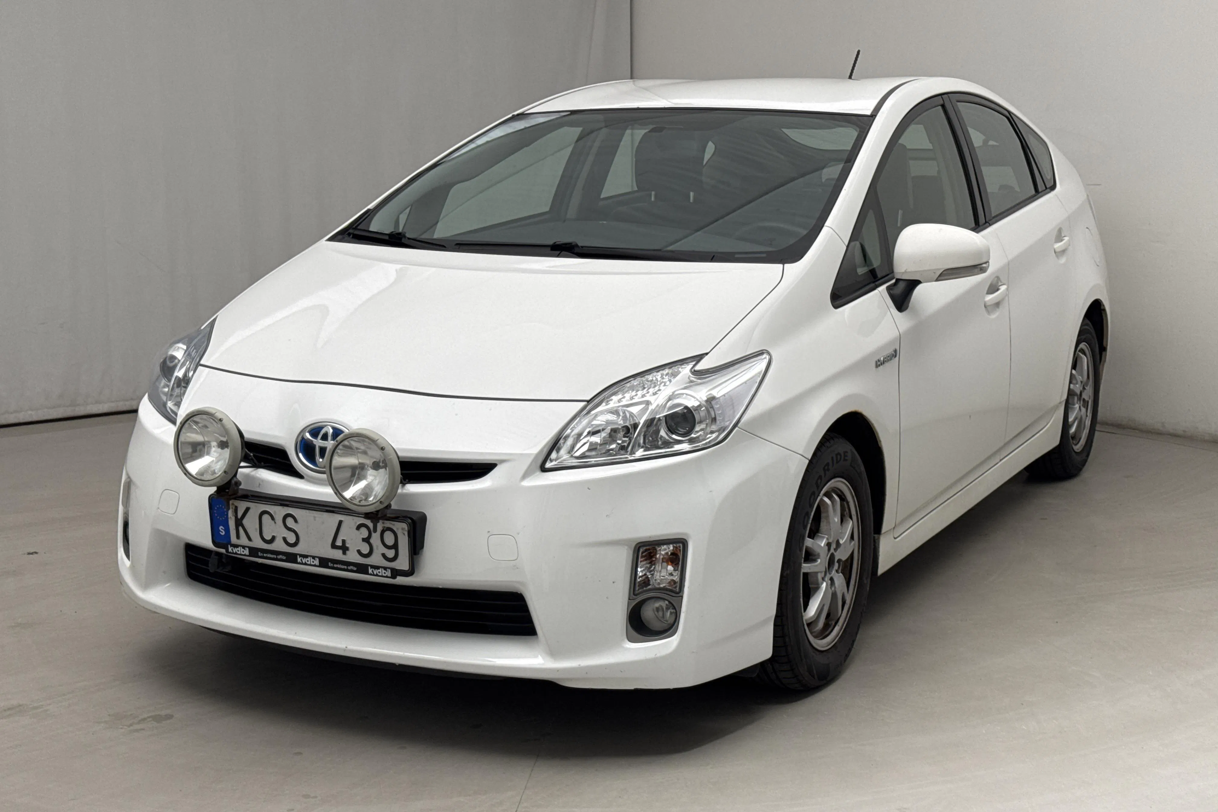 Presentationsfoto 1 av 14: Toyota Prius 1.8 Hybrid (99hk) - 19 734 mil - Automat - vit - 2010