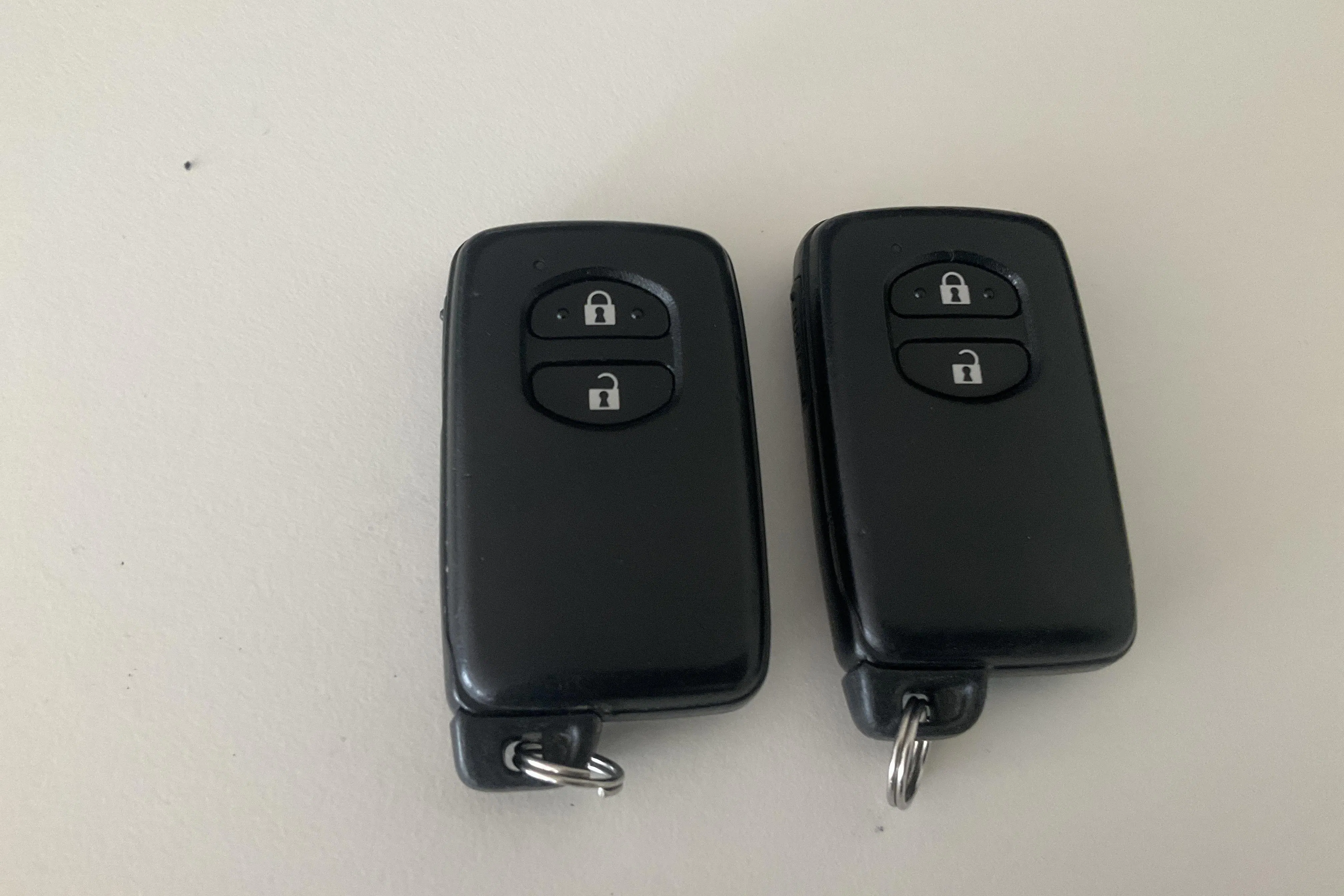 Presentationsfoto 14 av 14: Toyota Prius 1.8 Hybrid (99hk) - 19 734 mil - Automat - vit - 2010