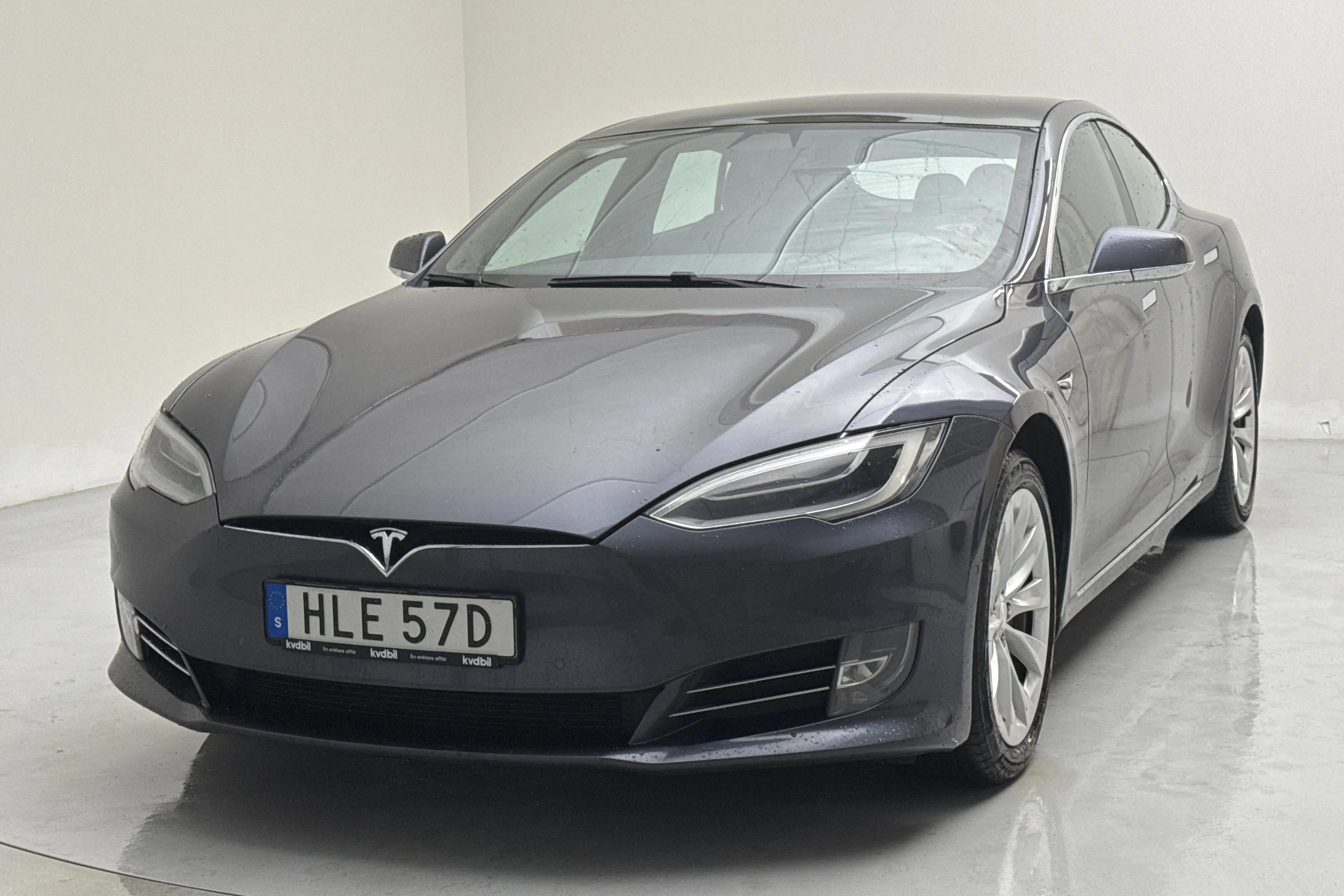 Presentationsfoto 1 av 18: Tesla Model S Dual Motor Long Range AWD - 18 800 mil - Automat - grå - 2021
