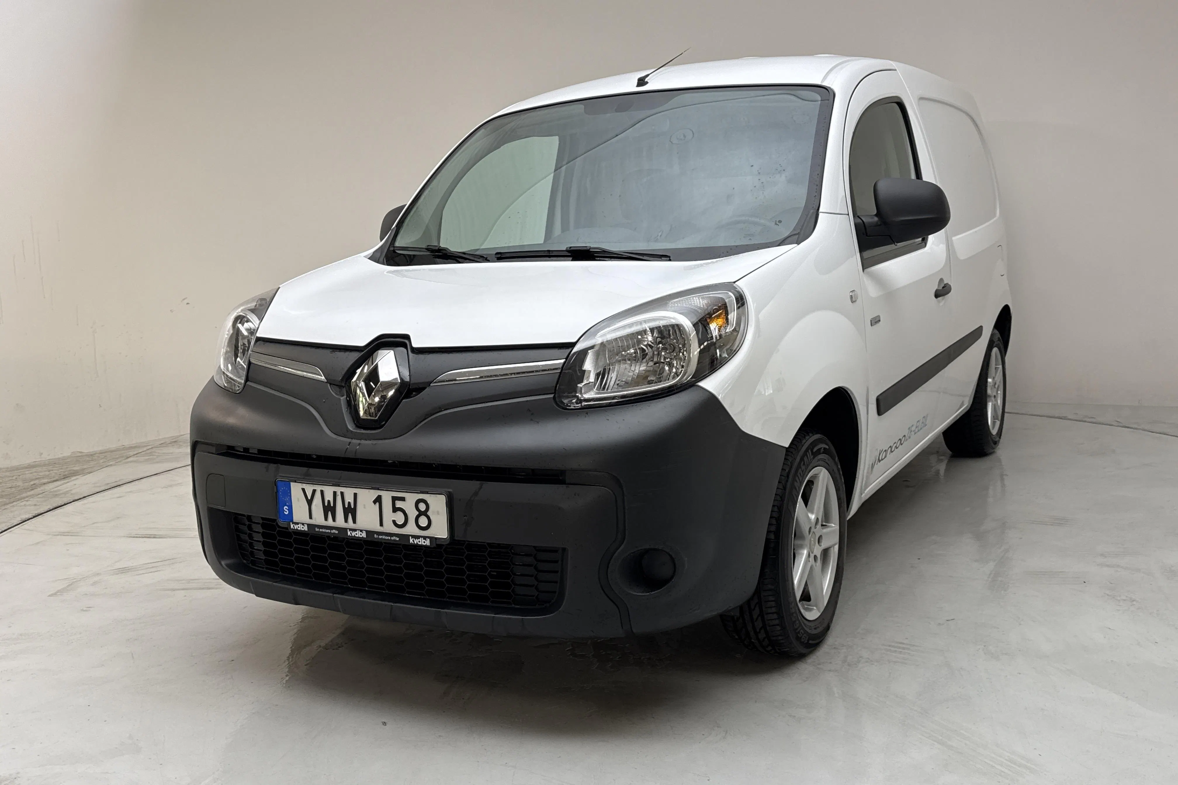 Presentation photo 1 of 14: Renault Kangoo Z.E Power Plus 33kWh Skåp (60hk) - 52 220 km - Automatic - white - 2019