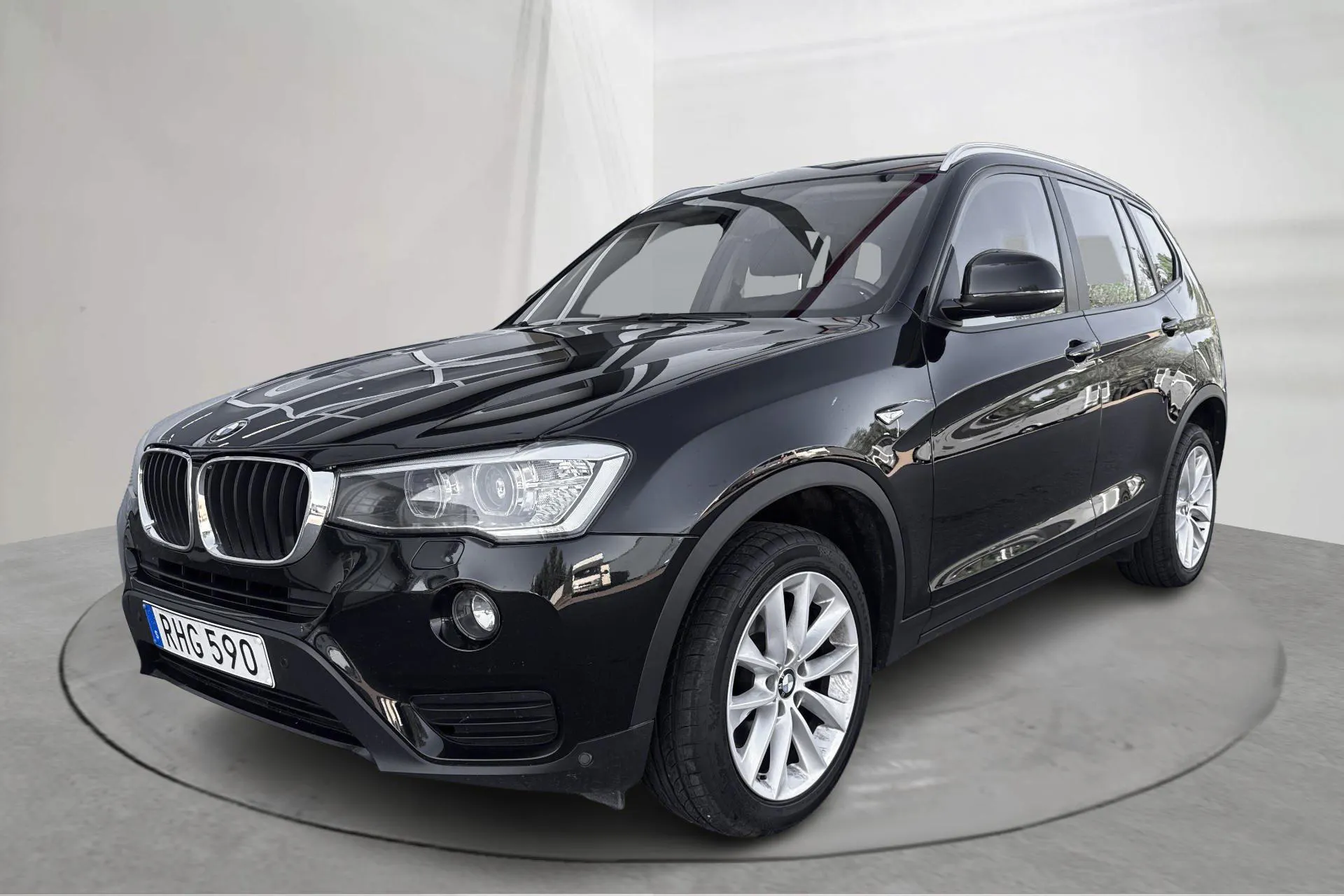 Presentationsfoto 1 av 16: BMW X3 xDrive20d, F25 (190hk) - 15 137 mil - Automat - svart - 2017