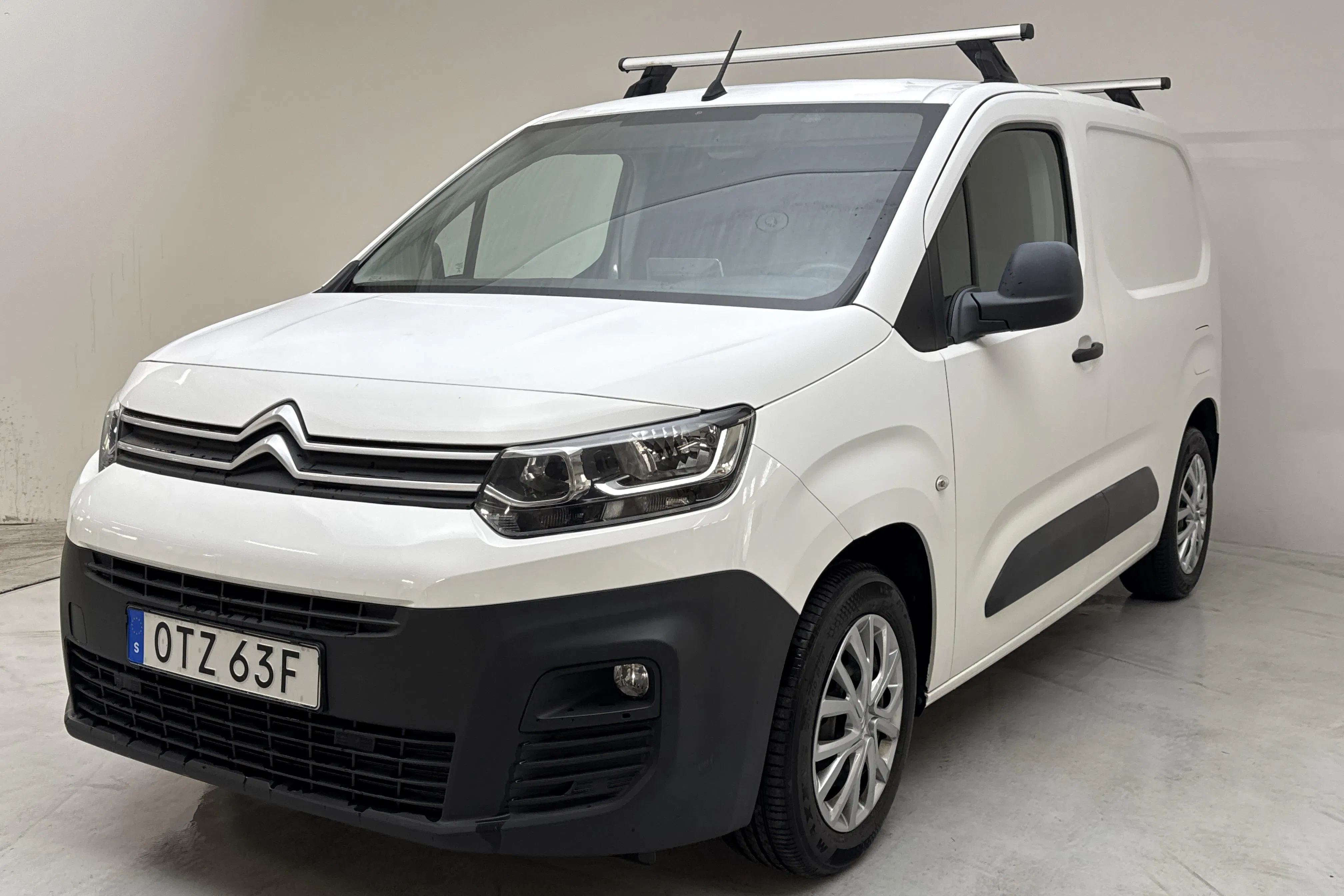 Presentationsfoto 1 av 12: Citroën Berlingo 1.5 BlueHDi Skåp (100hk) - 13 402 mil - Manuell - vit - 2019