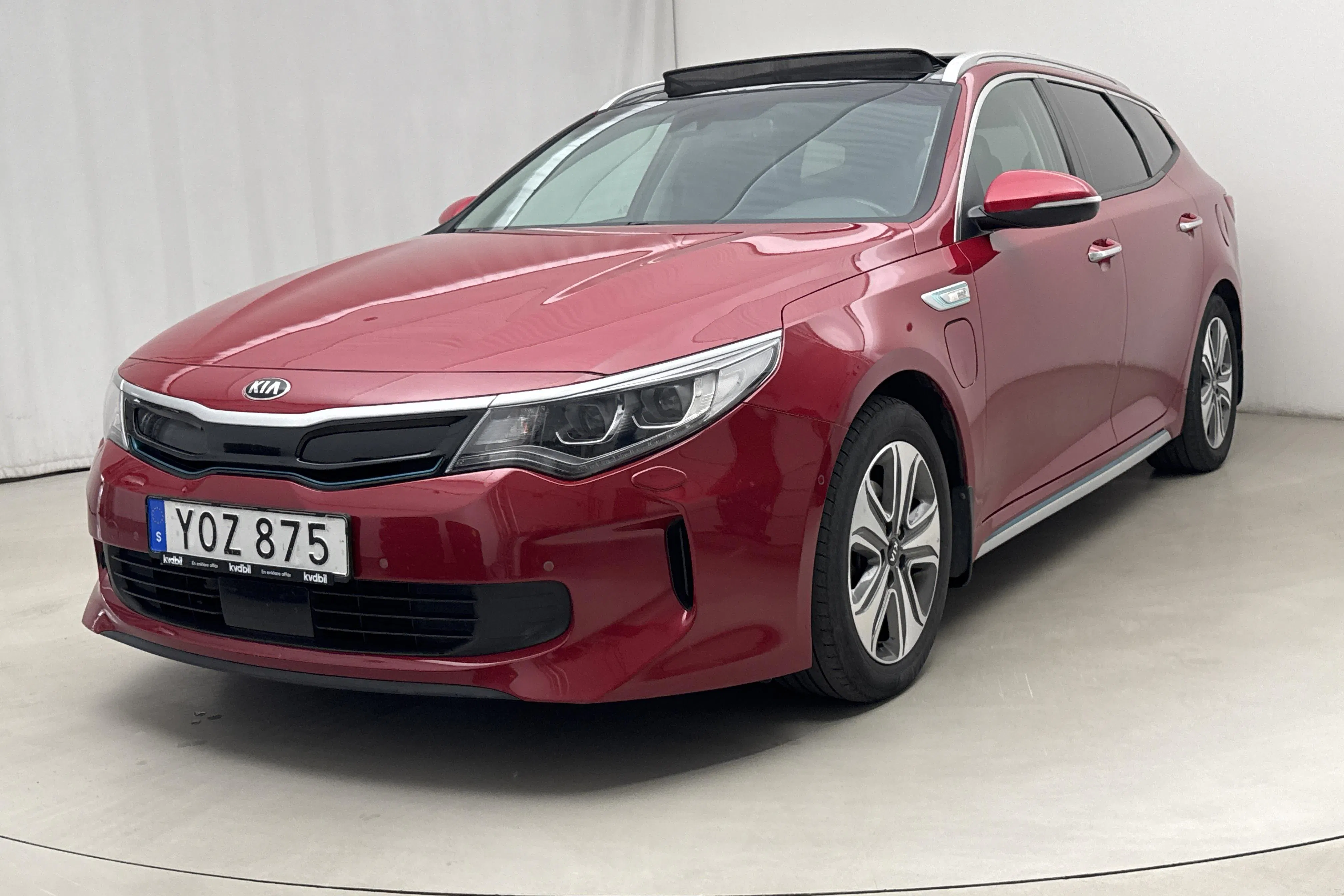 Presentation photo 1 of 20: KIA Optima 2.0 GDi Plug-in Hybrid SW (205hk) - 181 440 km - Automatic - red - 2018