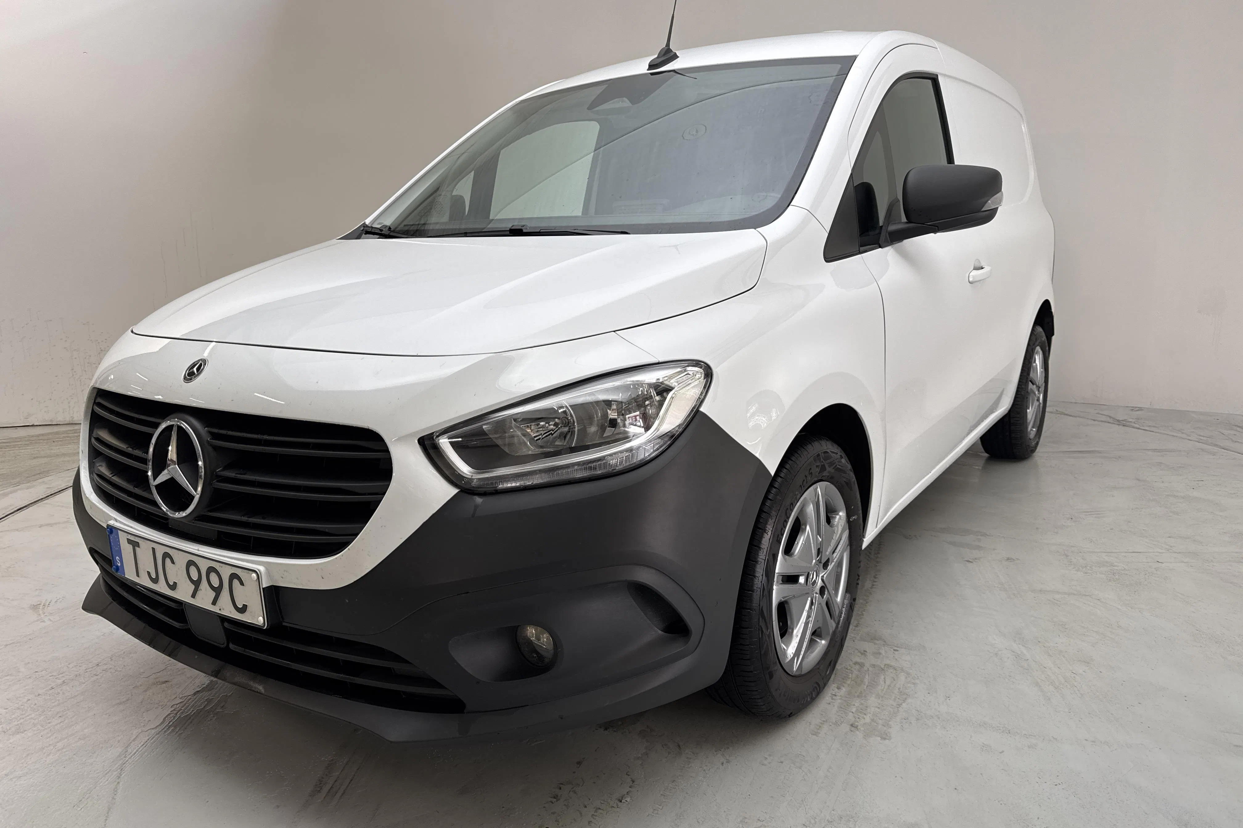 Presentationsfoto 1 av 12: Mercedes Citan 110 1.5 CDI (95hk) - 2 290 mil - Automat - vit - 2025