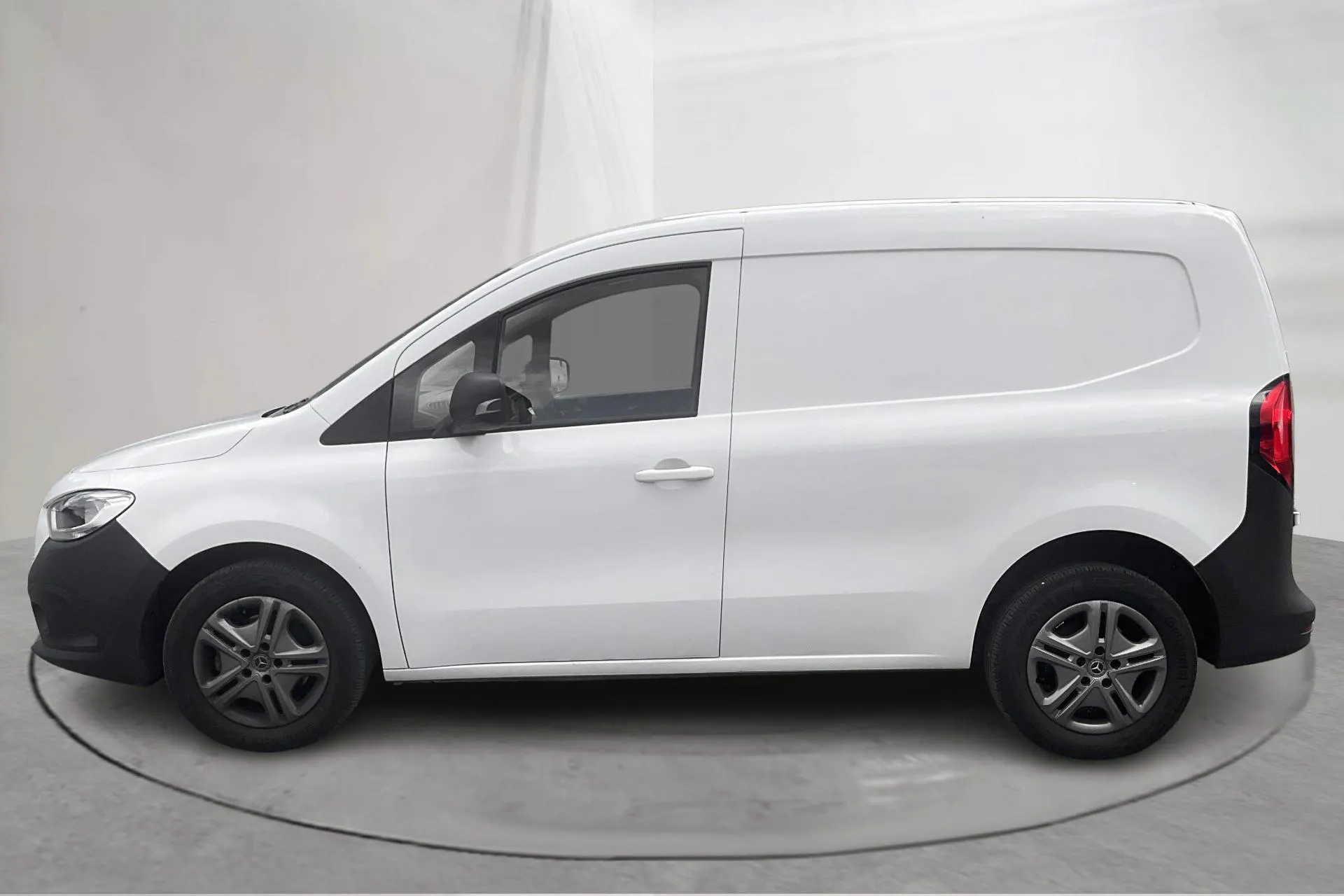 Presentationsfoto 2 av 13: Mercedes Citan 110 1.5 CDI (95hk) - 2 392 mil - Automat - vit - 2025