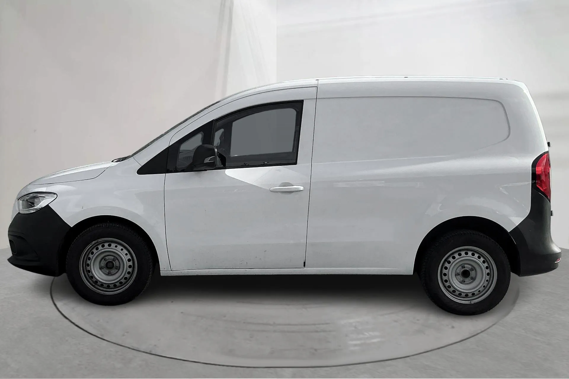 Presentationsfoto 2 av 14: Mercedes Citan 110 1.5 CDI (95hk) - 2 211 mil - Automat - vit - 2025