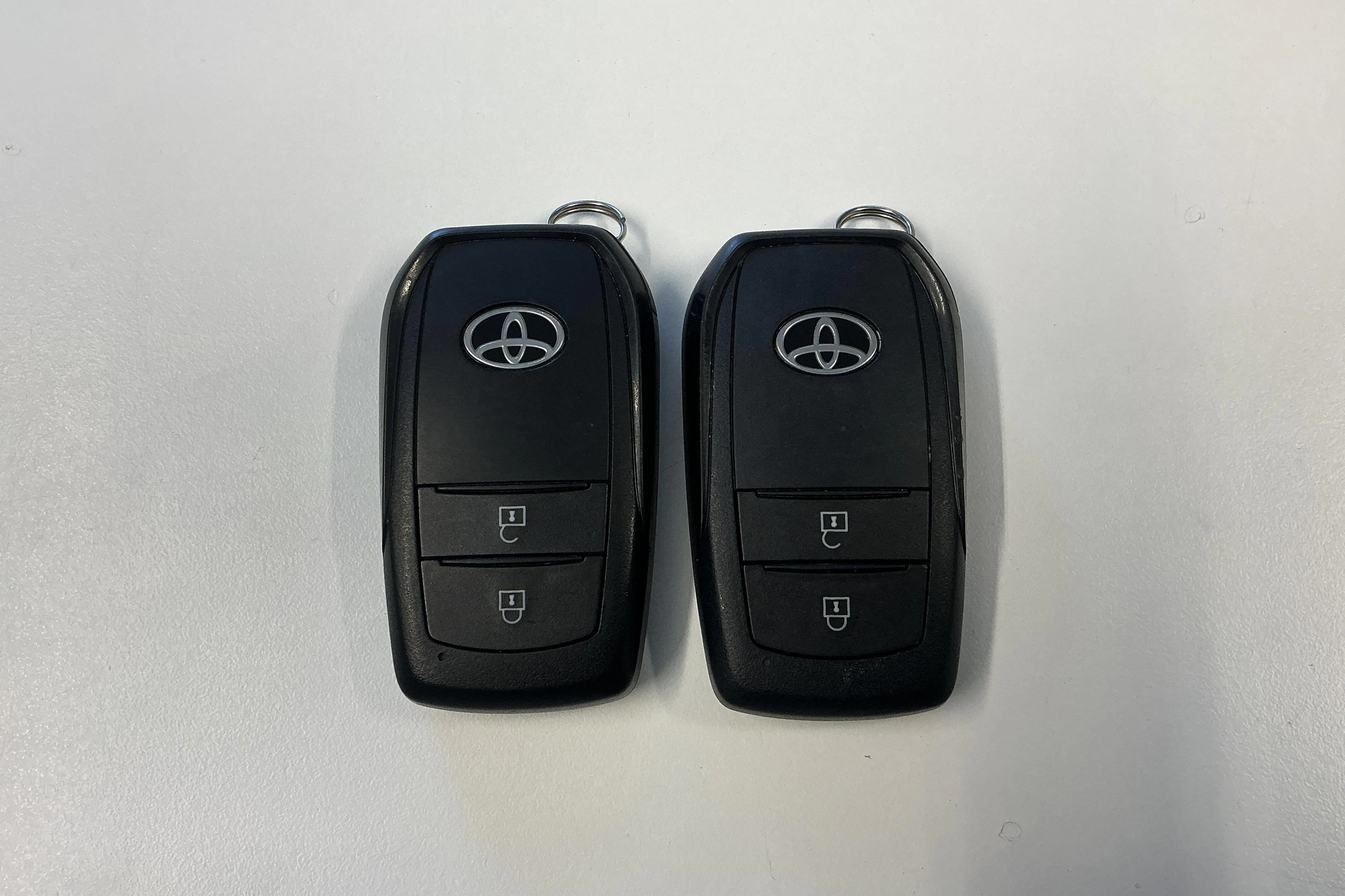 Presentationsfoto 12 av 12: Toyota Corolla 1.8 Hybrid Touring Sports (140hk) - 2 431 mil - Automat - vit - 2025