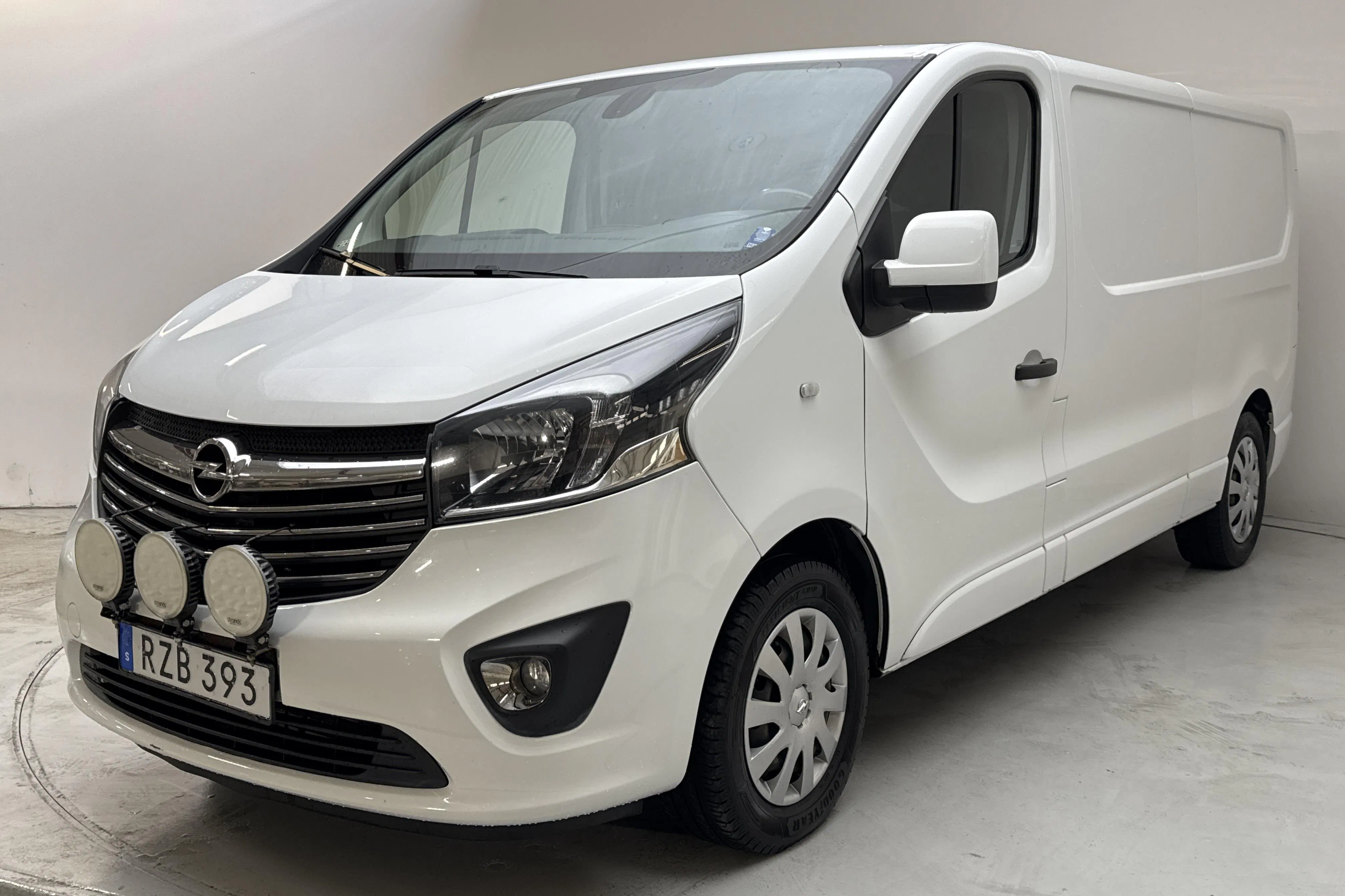 Presentation photo 1 of 10: Opel Vivaro 1.6 BITURBO (125hk) - 175 150 km - Manual - 2019