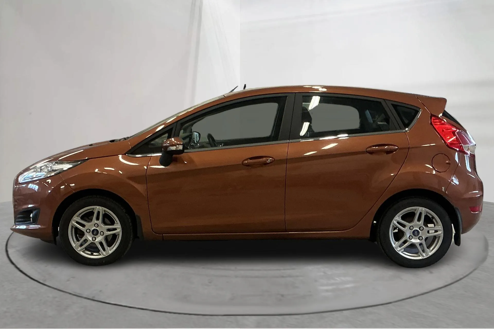 Presentation photo 2 of 12: Ford Fiesta 1.0T EcoBoost 5dr (100hk) - 89 860 km - Manual - brown - 2014