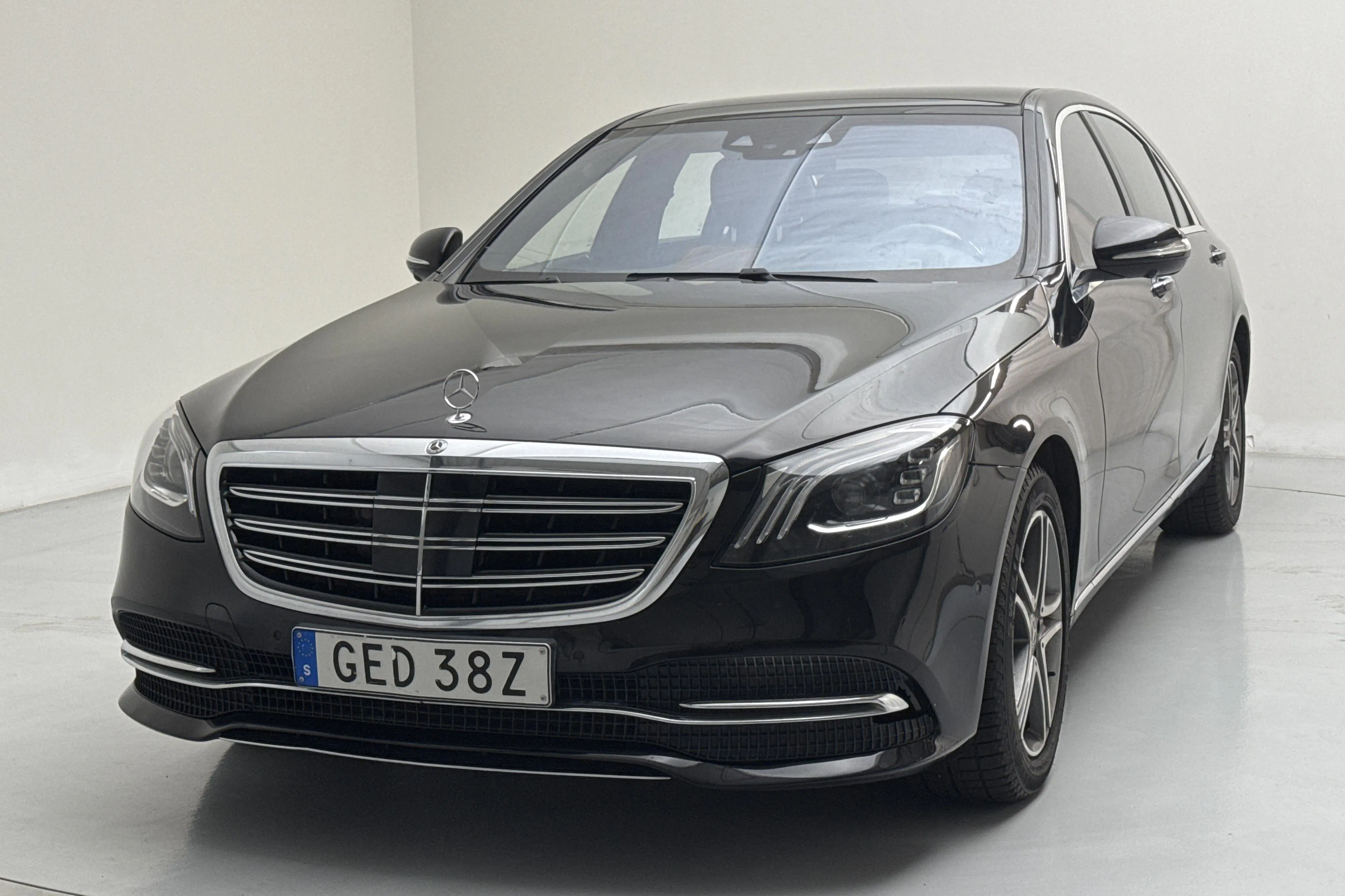 Presentation photo 1 of 16: Mercedes S 450 4MATIC W222 (367hk) - 143 650 km - Automatic - black - 2019