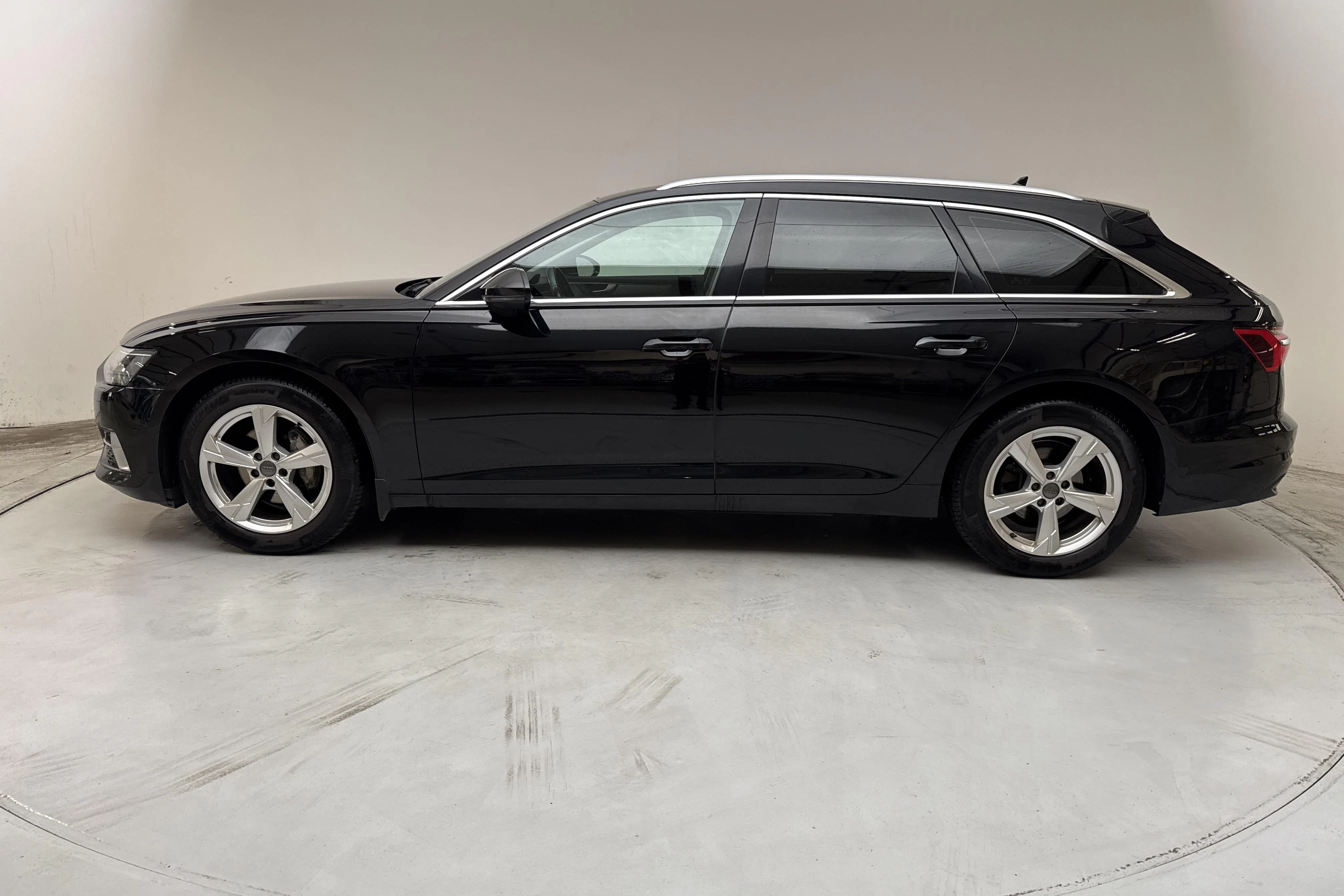 Presentation photo 2 of 14: Audi A6 Avant 40 TDI (204hk) - 182 560 km - Automatic - black - 2019